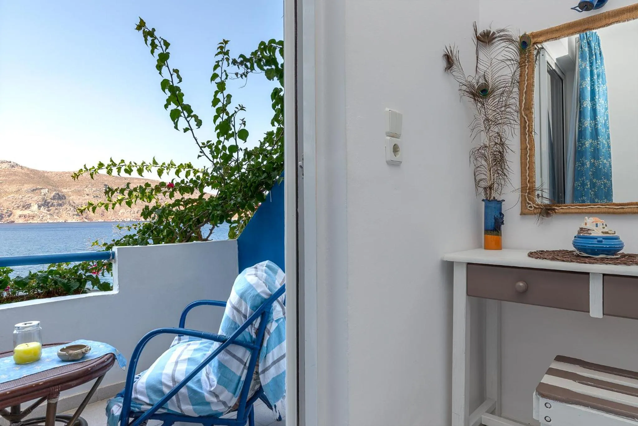 Summer in Antoniadi Rooms