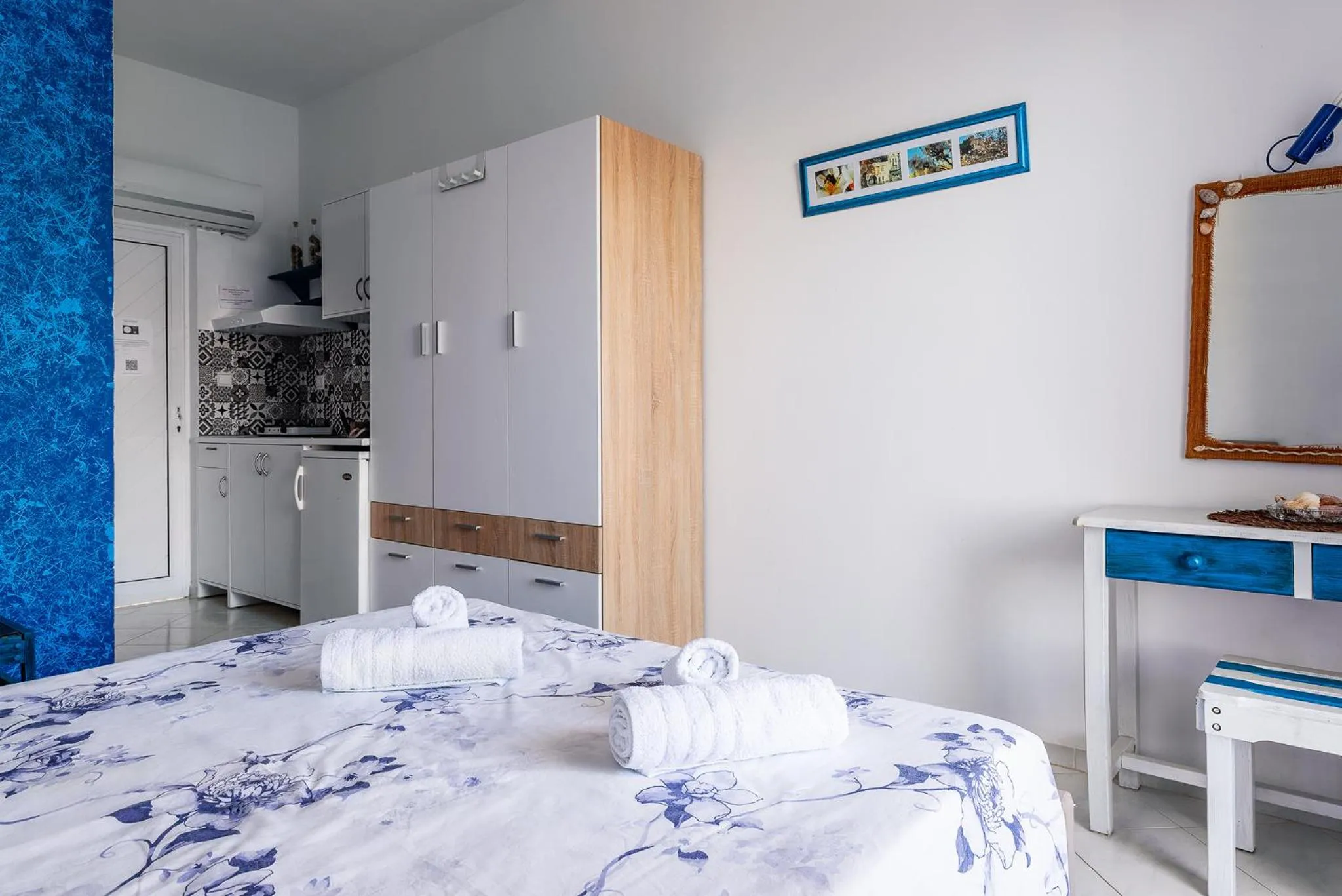 Bed in Antoniadi Rooms