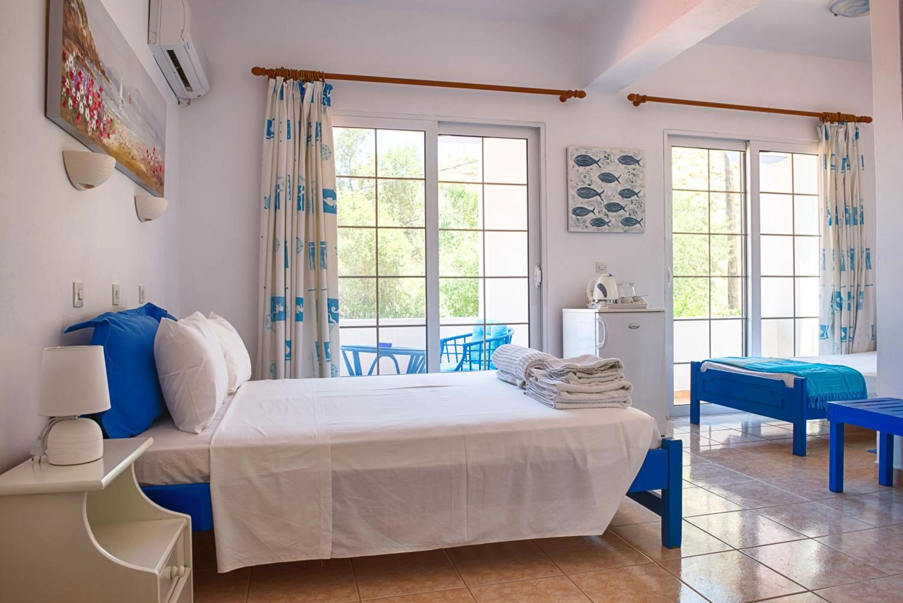 Faros Rooms