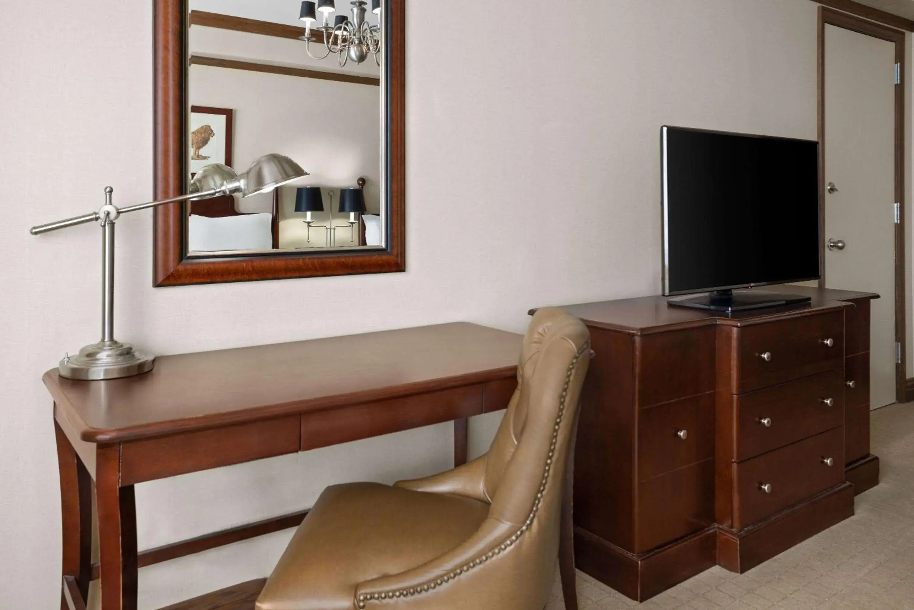 Photo of the whole room in The Blakely by LuxUrban Photo of the whole room in The Blakely by LuxUrban