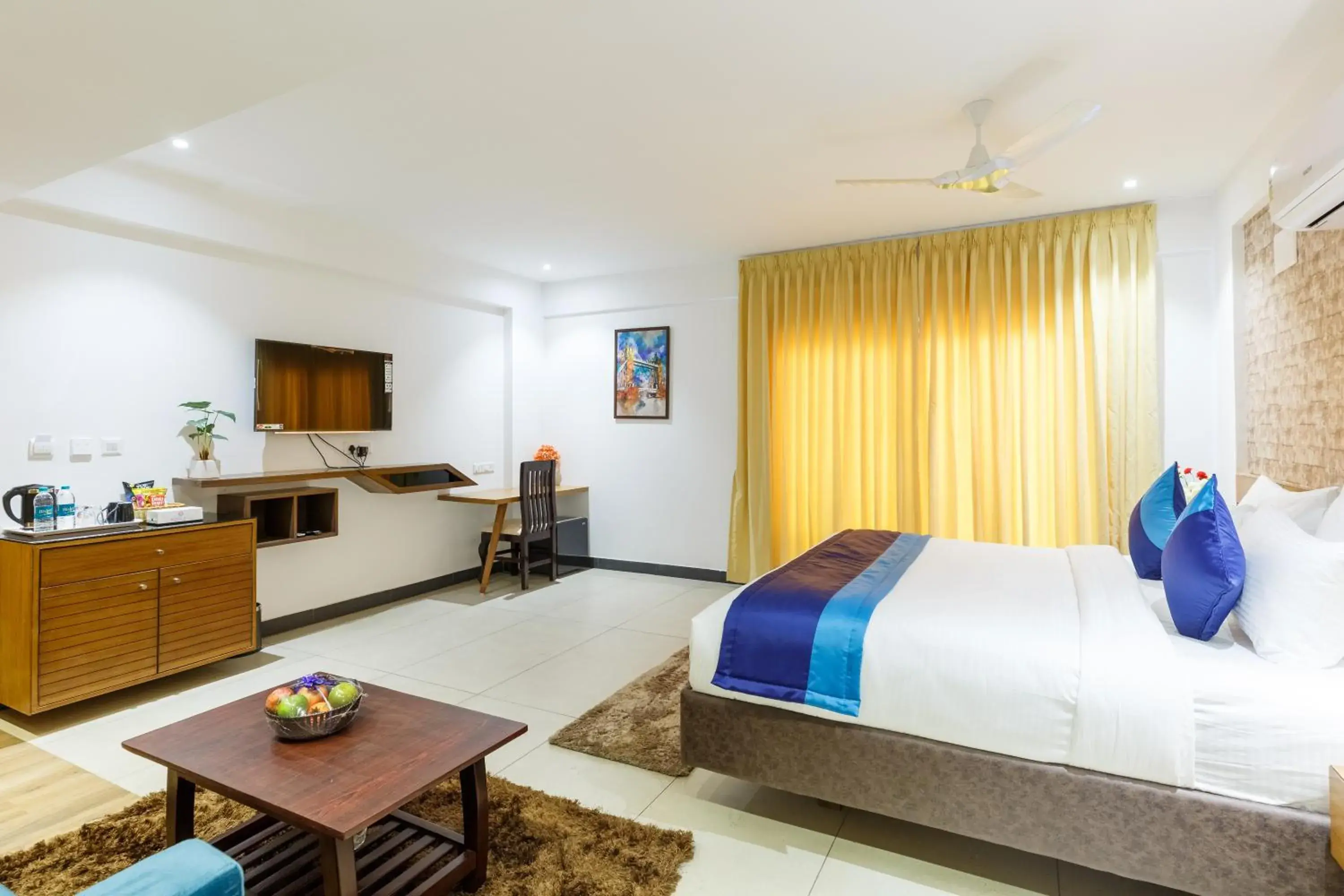 TV and multimedia, Bed in Royal Ace Boutique Hotel TV and multimedia, Bed in Royal Ace Boutique Hotel