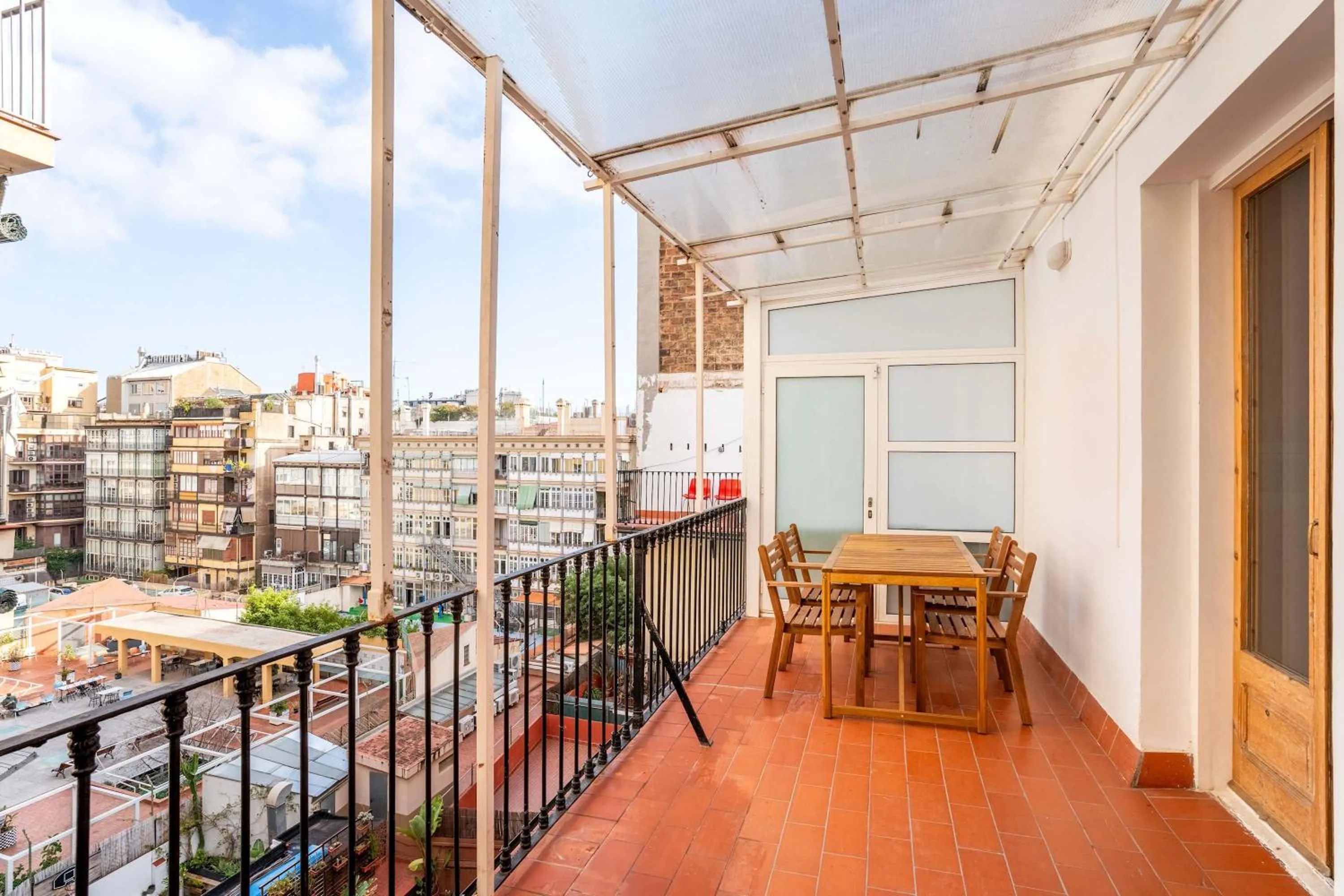 The Collection Barcelona - Paseo de Gracia 5BD and 3BTH for 10 with Terrace