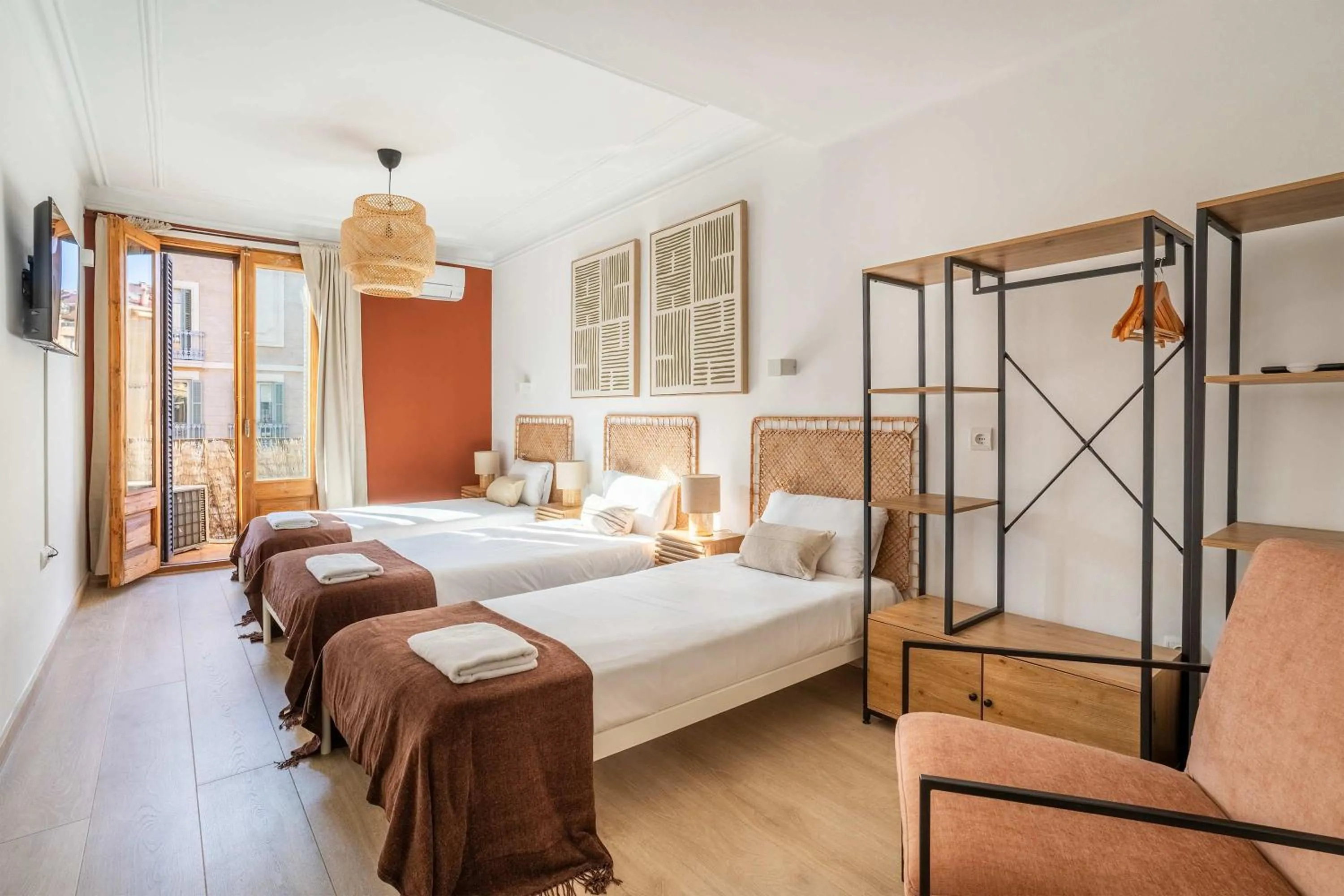 Bed in The Collection Barcelona - Paseo de Gracia 5BD and 3BTH for 10 with Terrace