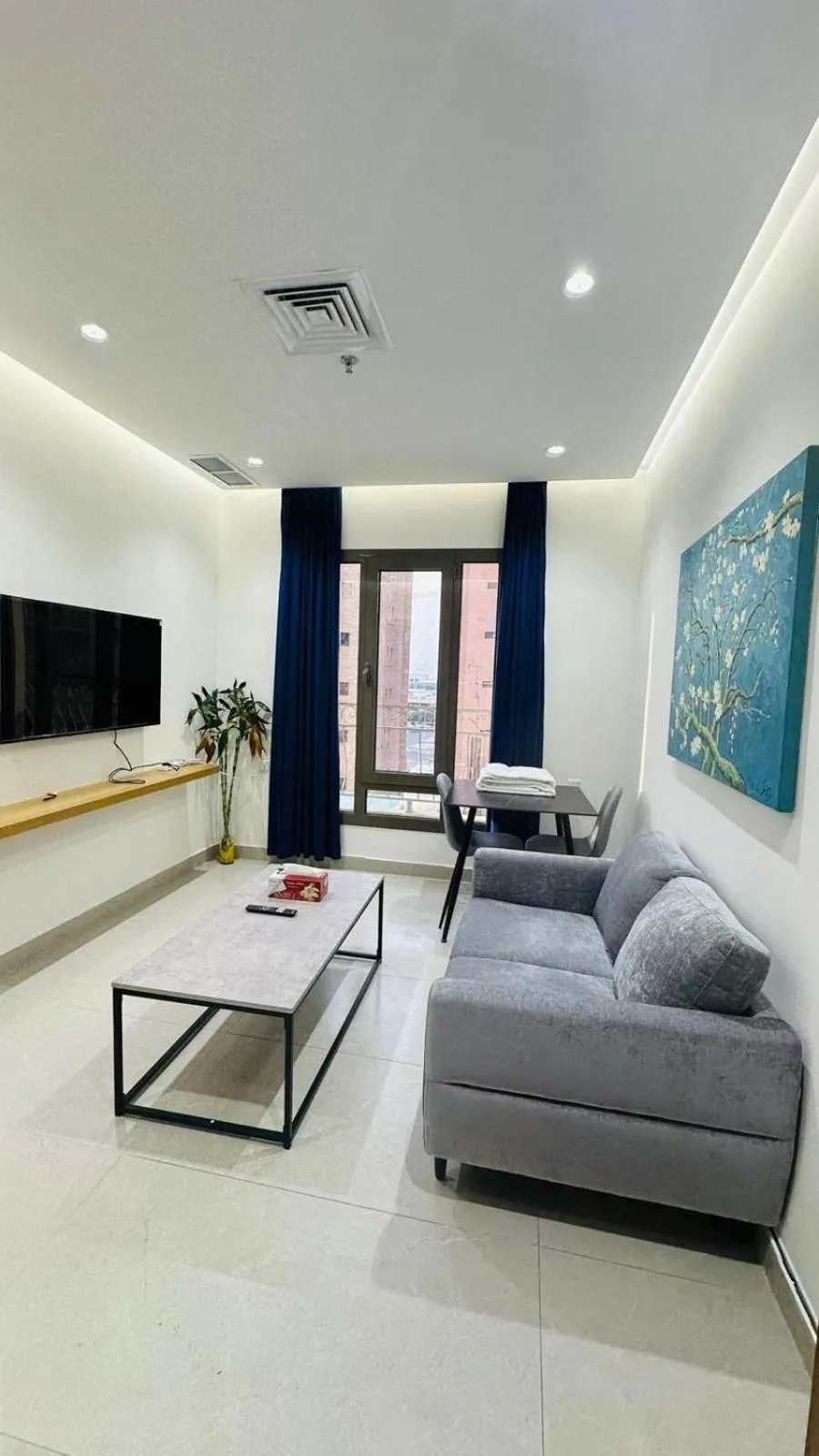 Noble Rose Apartment