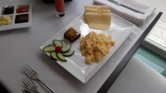 Continental breakfast in Art de Sejour - B&B