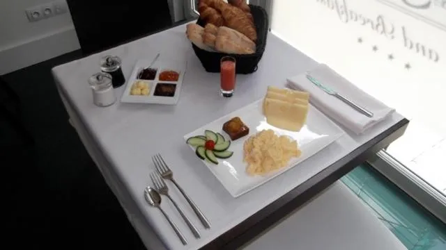 Continental breakfast in Art de Sejour - B&B