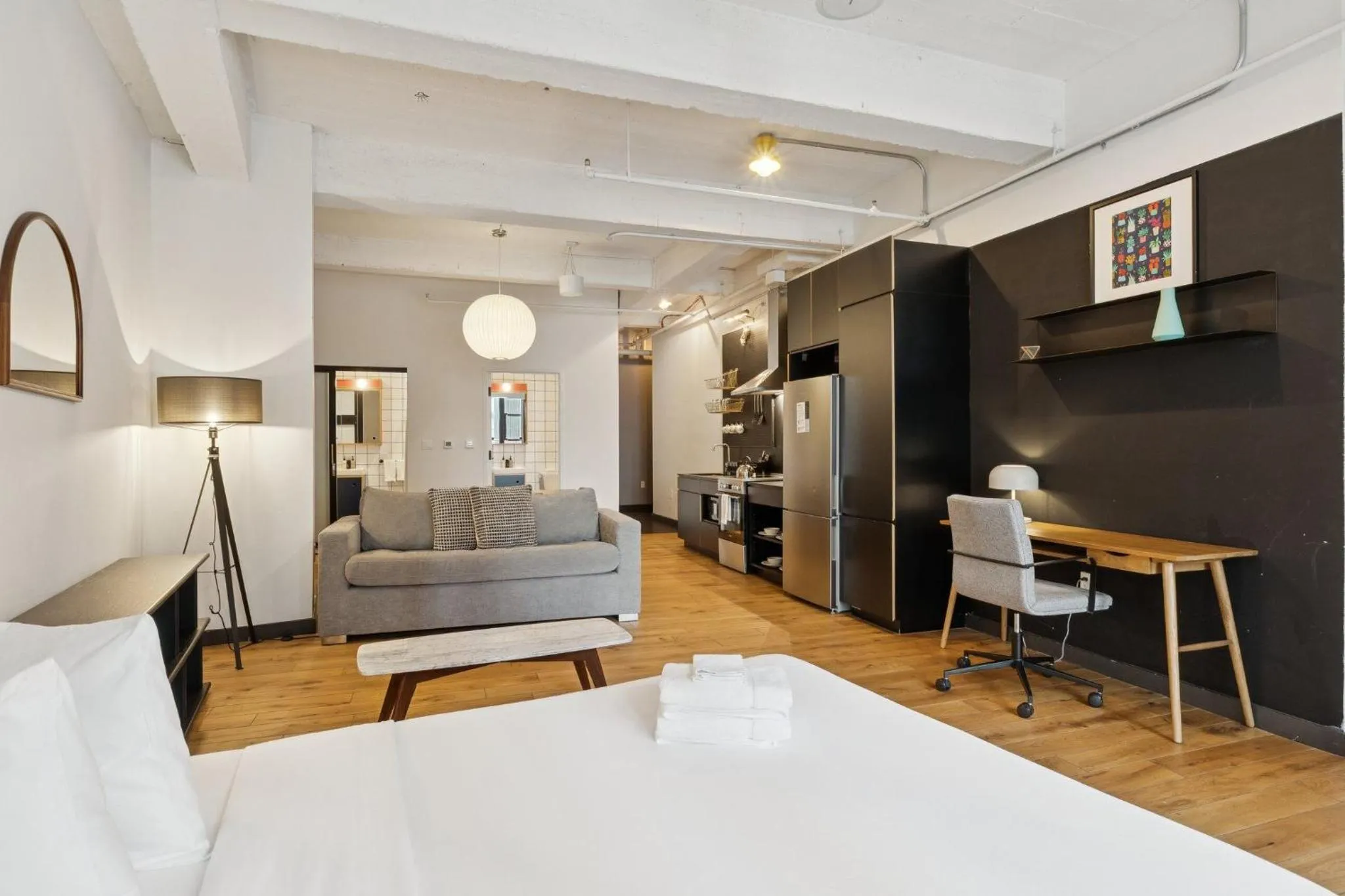 Photo of the whole room, Bed in Placemakr Wall Street