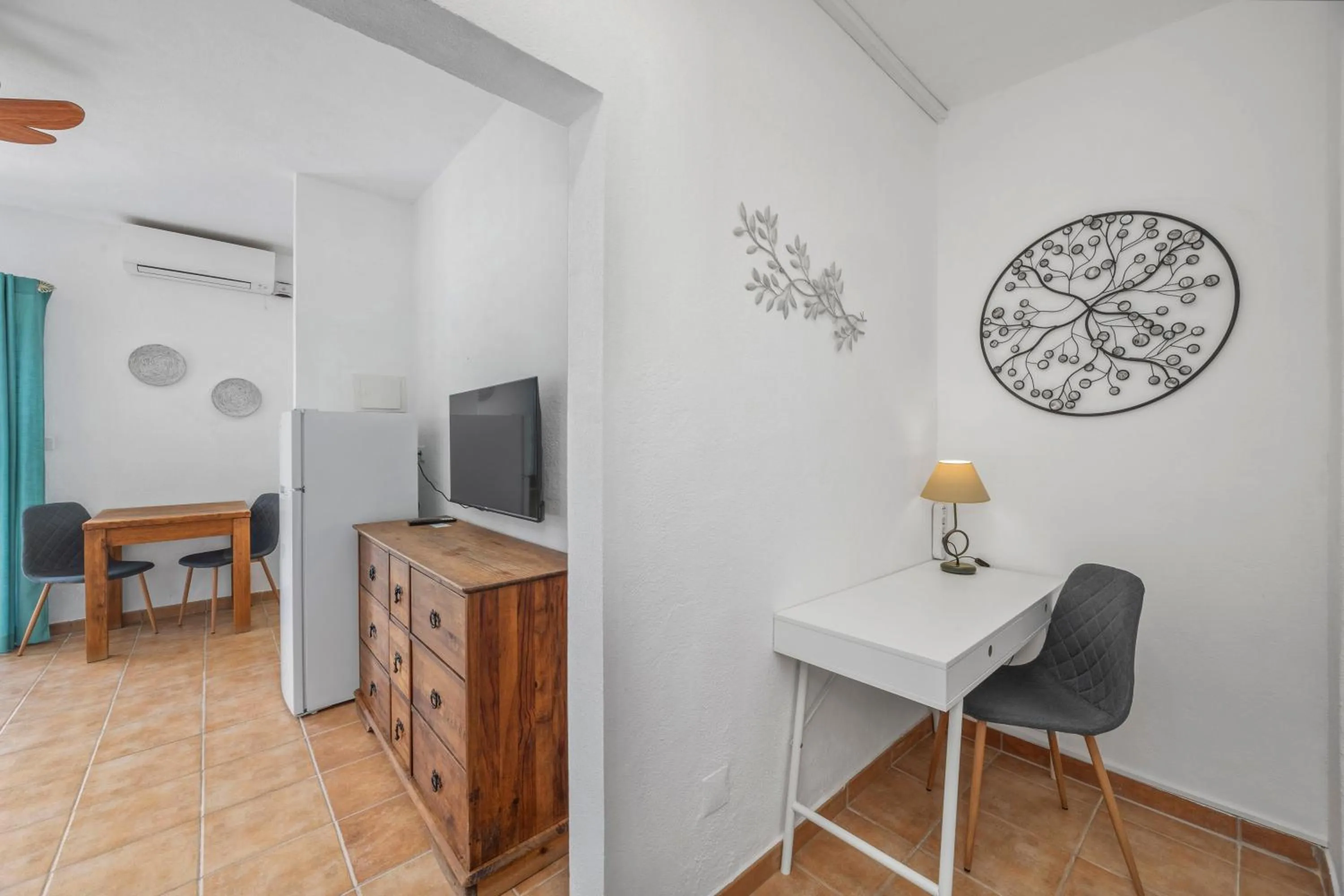 TV and multimedia in Casa Jardim Oasis