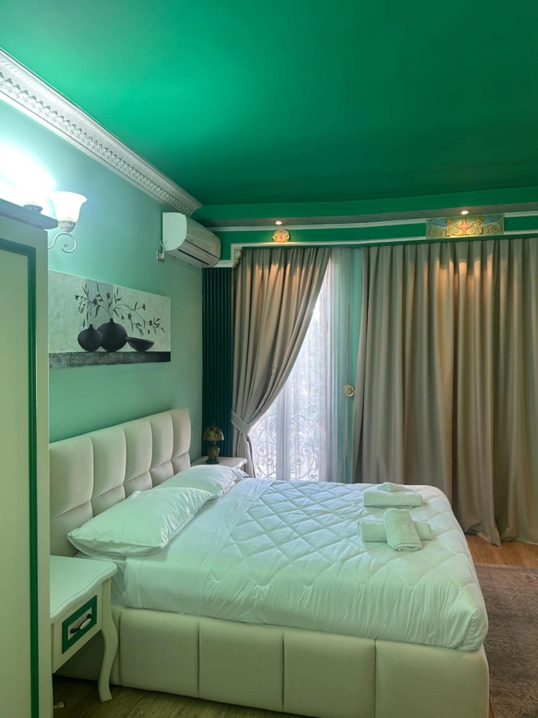 Bed in Hotel Boutique Vila Fernando Tirana