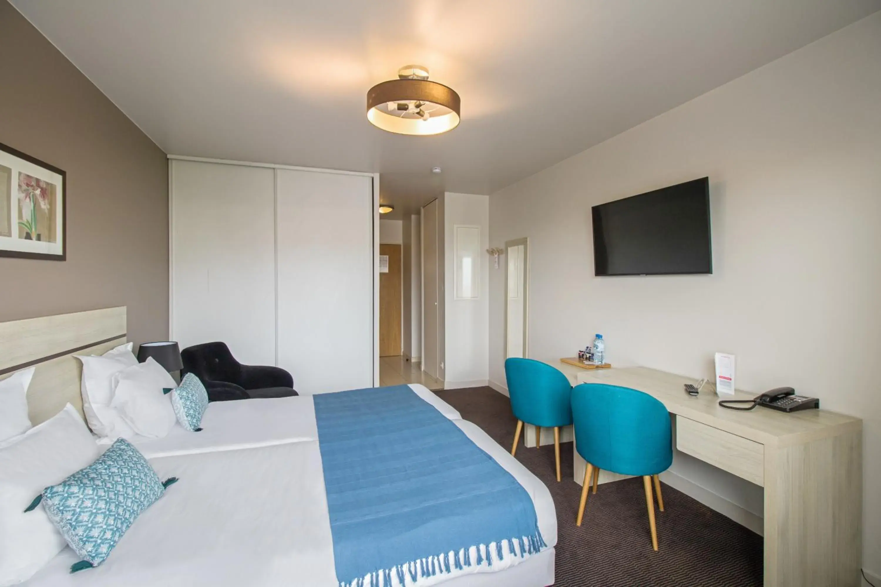 Bedroom, Bed in Appart’City Confort Paris Villejuif Bedroom, Bed in Appart’City Confort Paris Villejuif