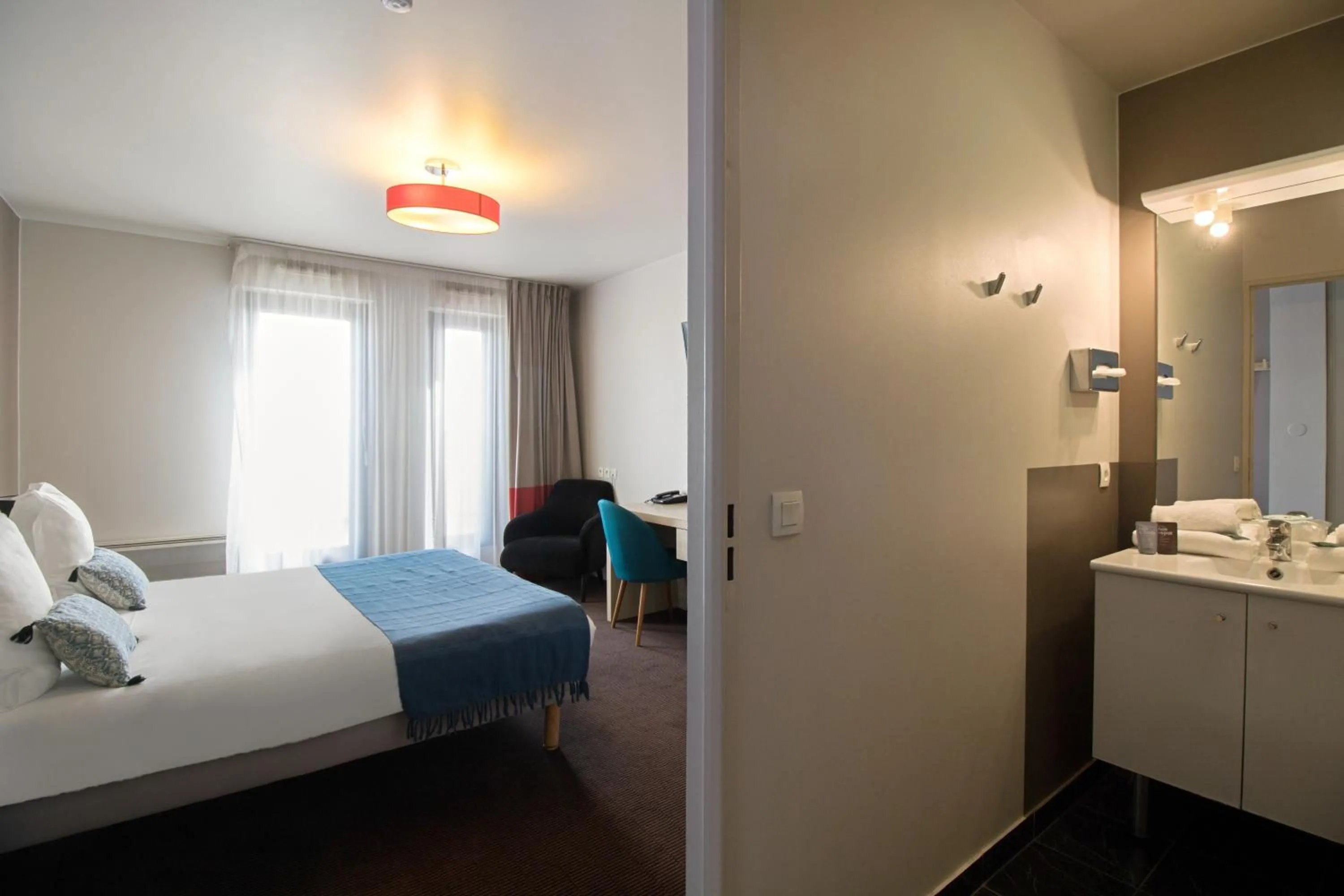 Bedroom, Bed in Appart’City Confort Paris Villejuif