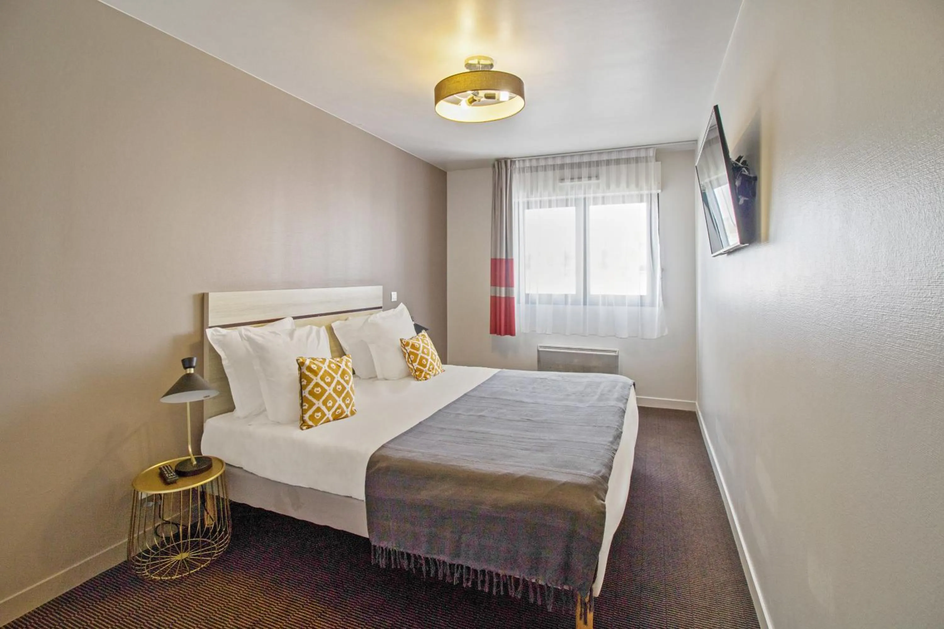 Bed in Appart’City Confort Paris Villejuif