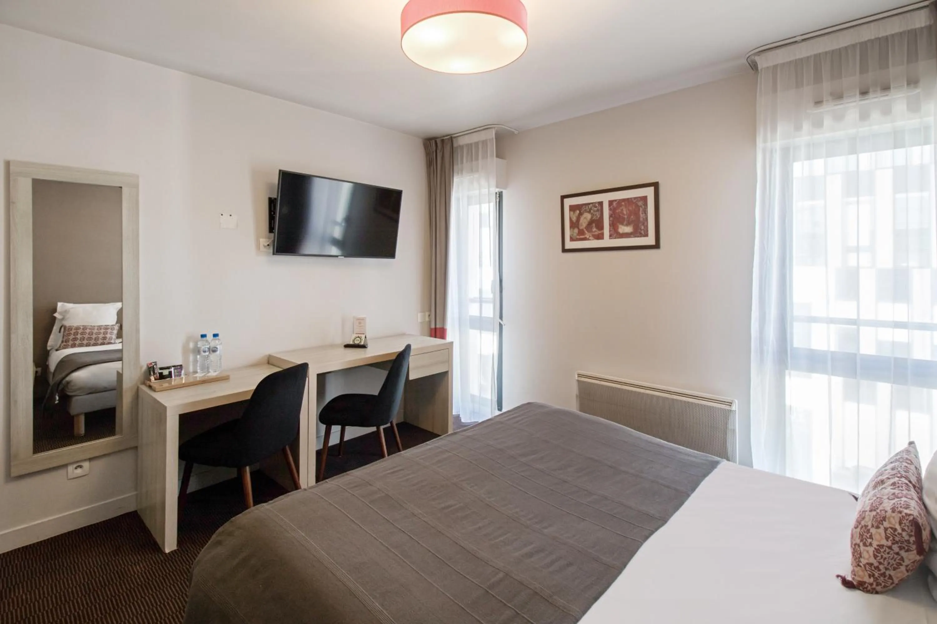 Bed in Appart’City Confort Paris Villejuif