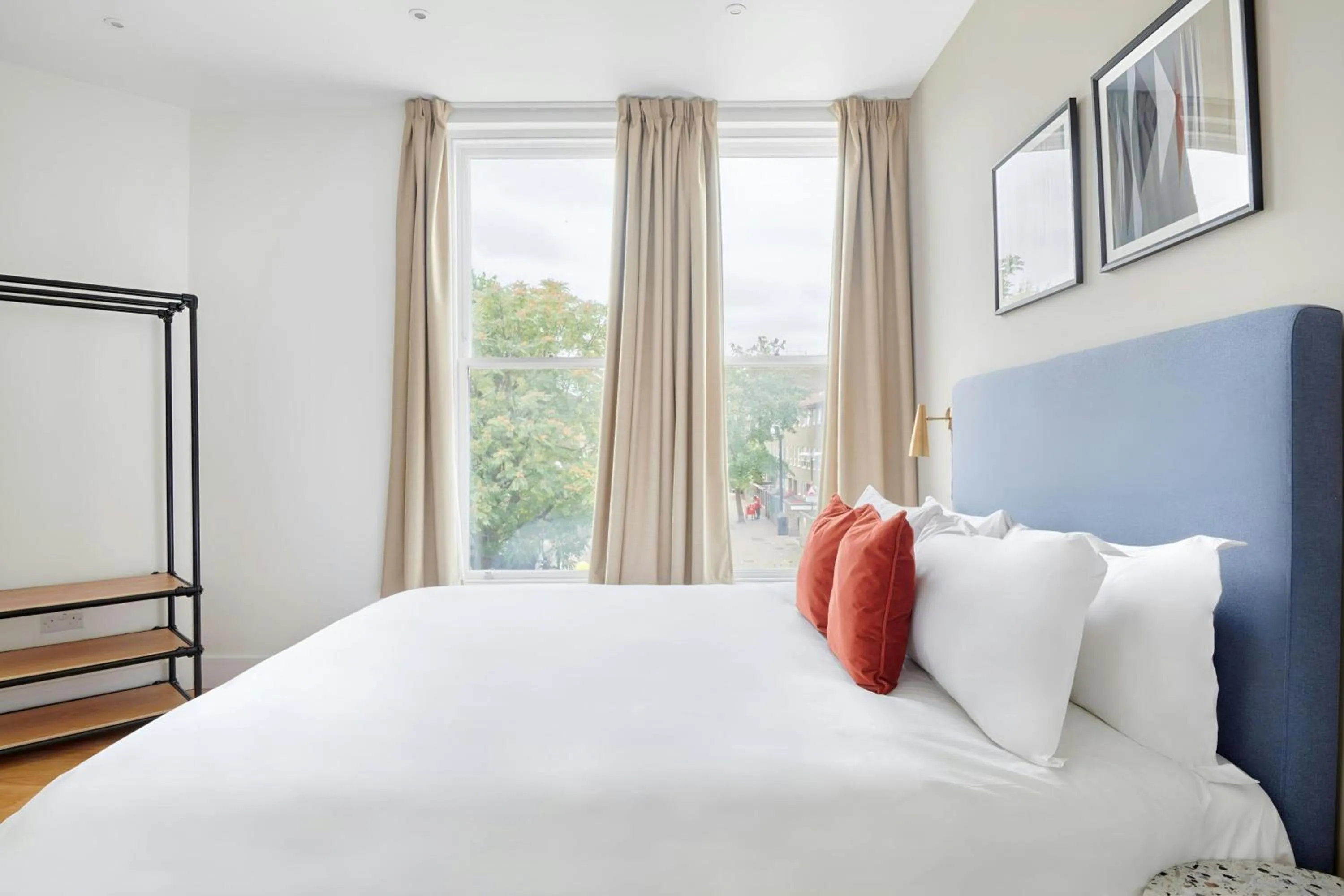 Bedroom, Bed in The Prince Hotel Vauxhall, Sonder by Marriott Bonvoy