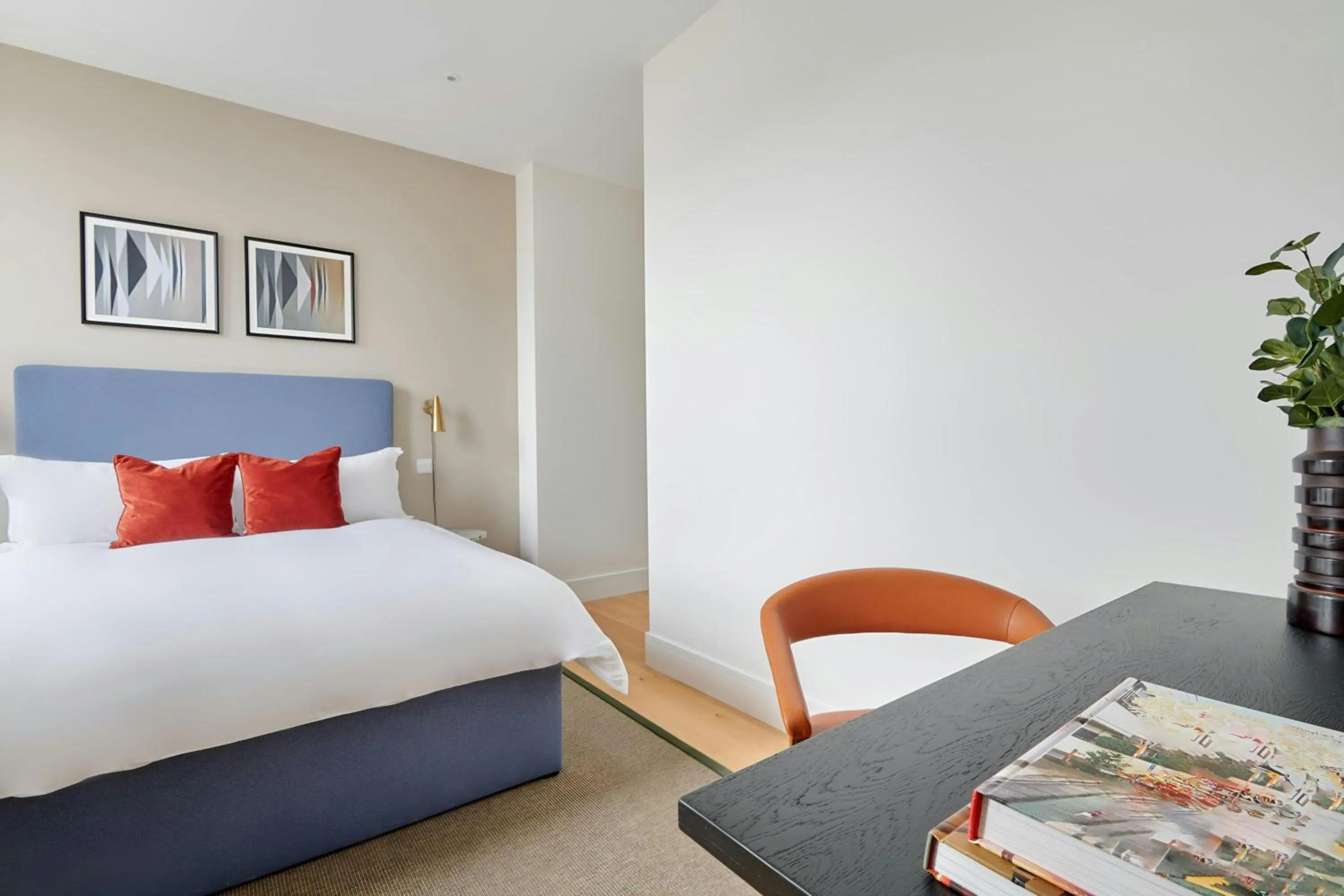 Bedroom, Bed in The Prince Hotel Vauxhall, Sonder by Marriott Bonvoy