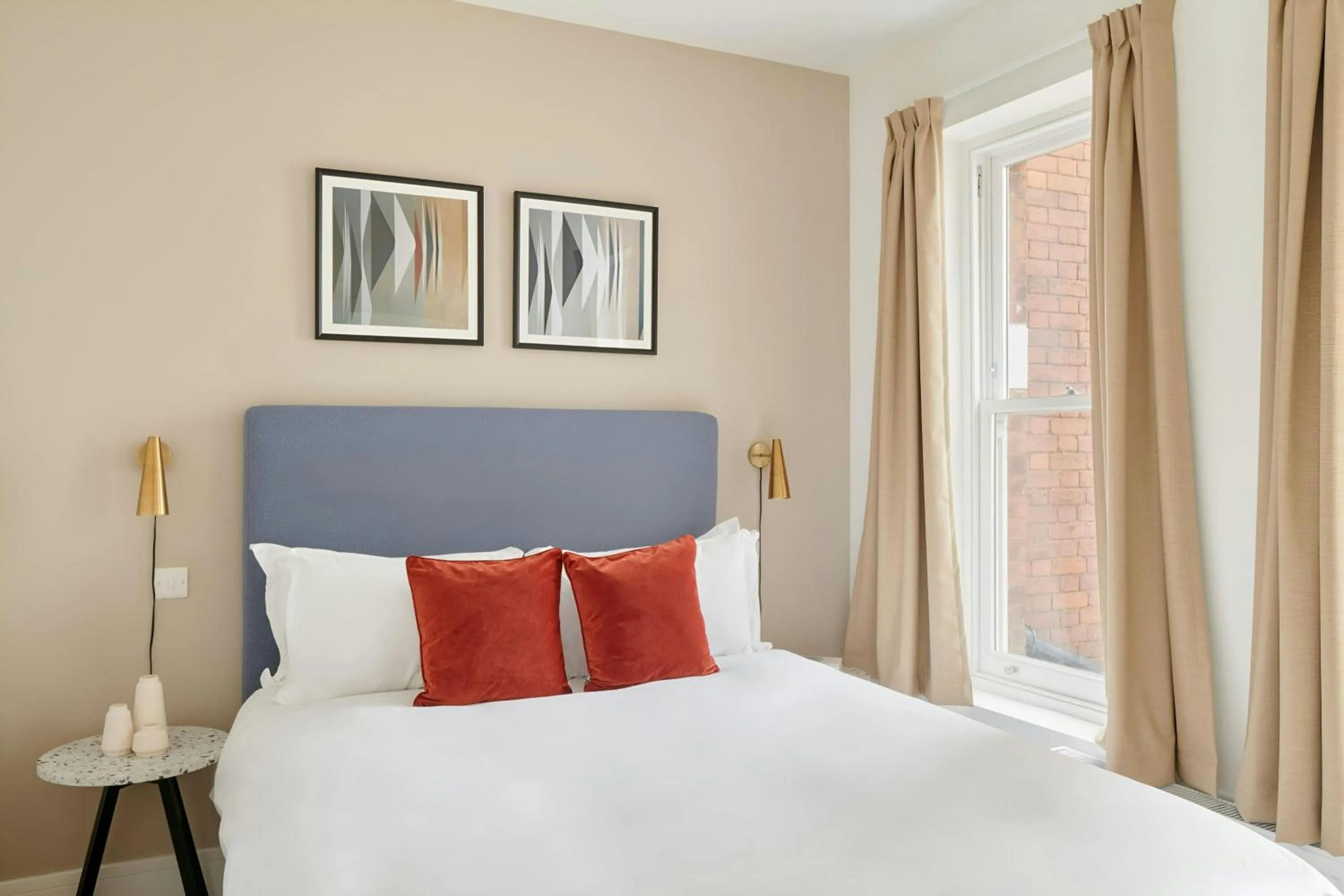 Bedroom, Bed in The Prince Hotel Vauxhall, Sonder by Marriott Bonvoy