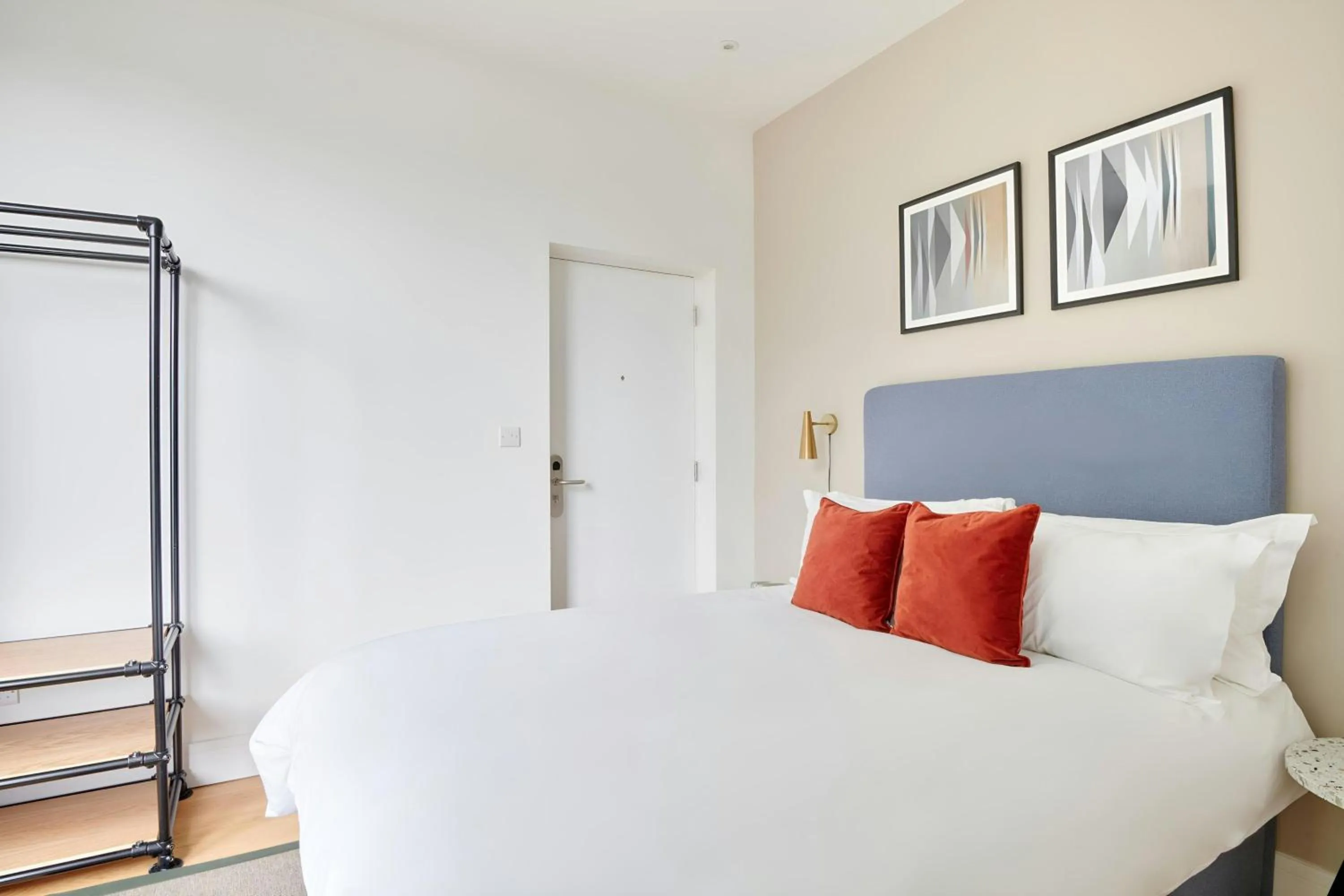 Bedroom, Bed in The Prince Hotel Vauxhall, Sonder by Marriott Bonvoy