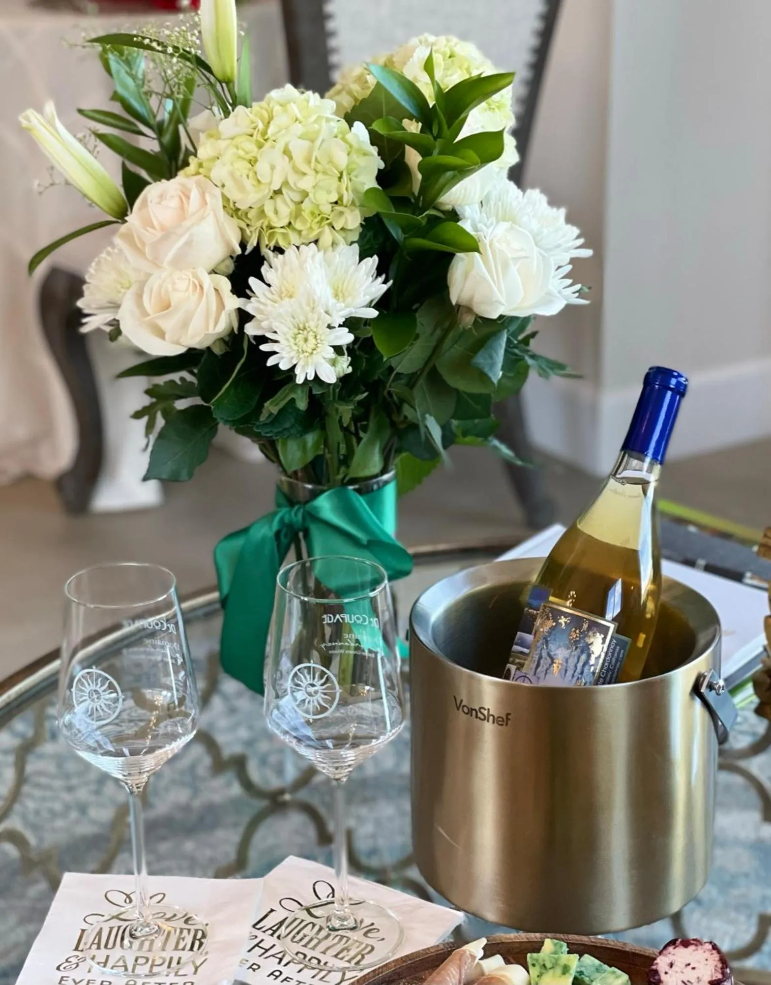 Food and drinks in Domaine Chardonnay