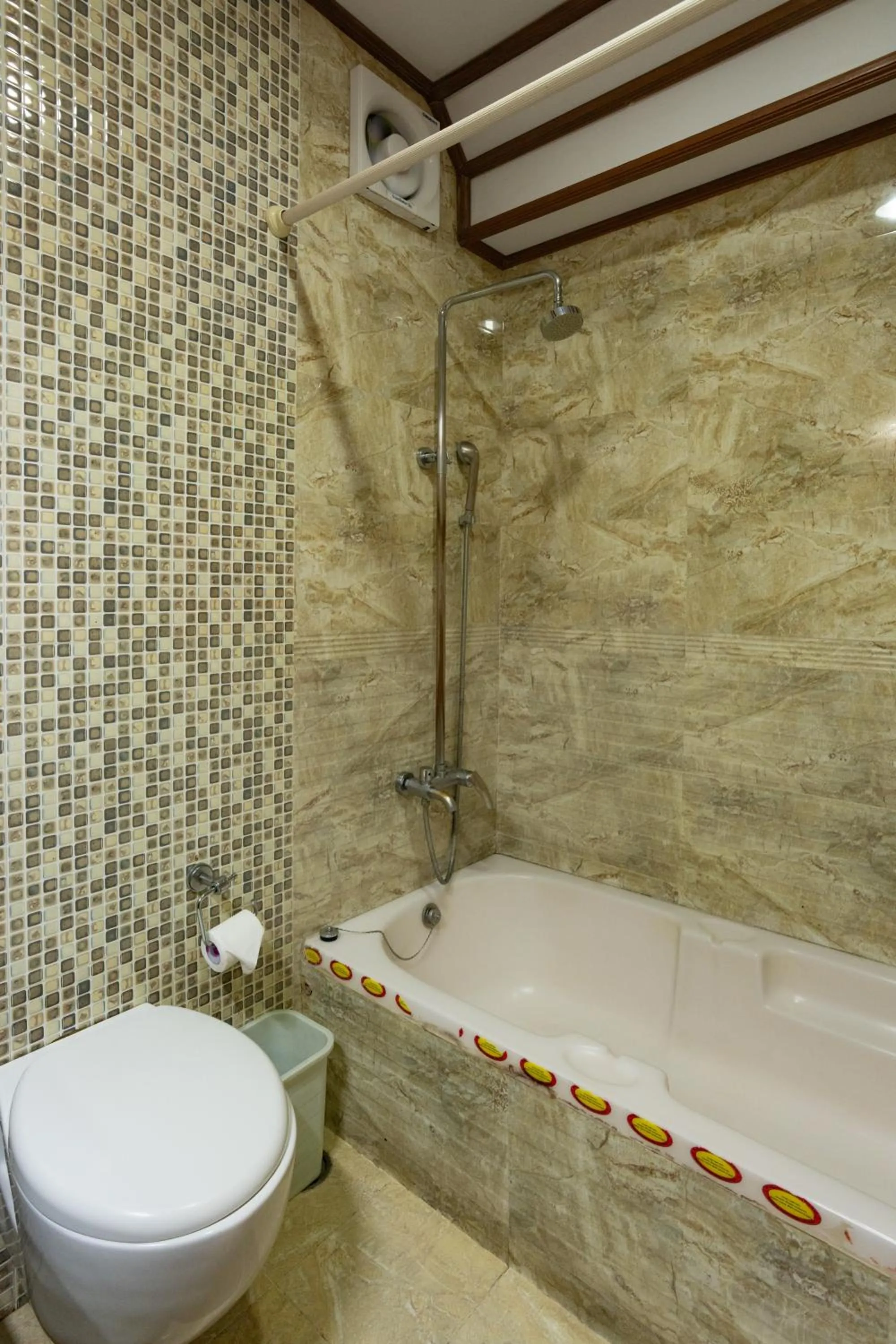 Bath in Eagleton The Golf Resort