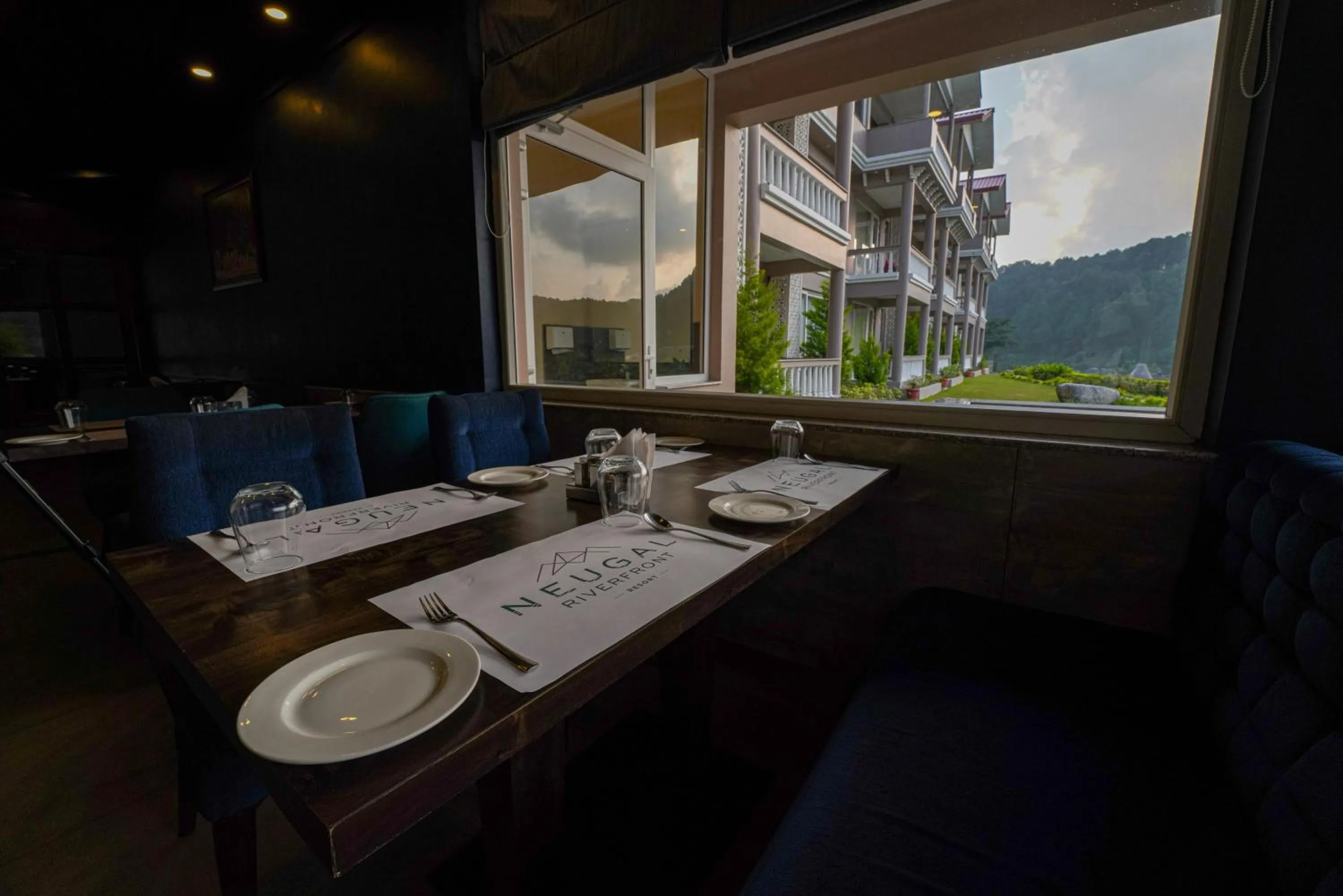 Restaurant/places to eat in Neugal Riverfront Resort