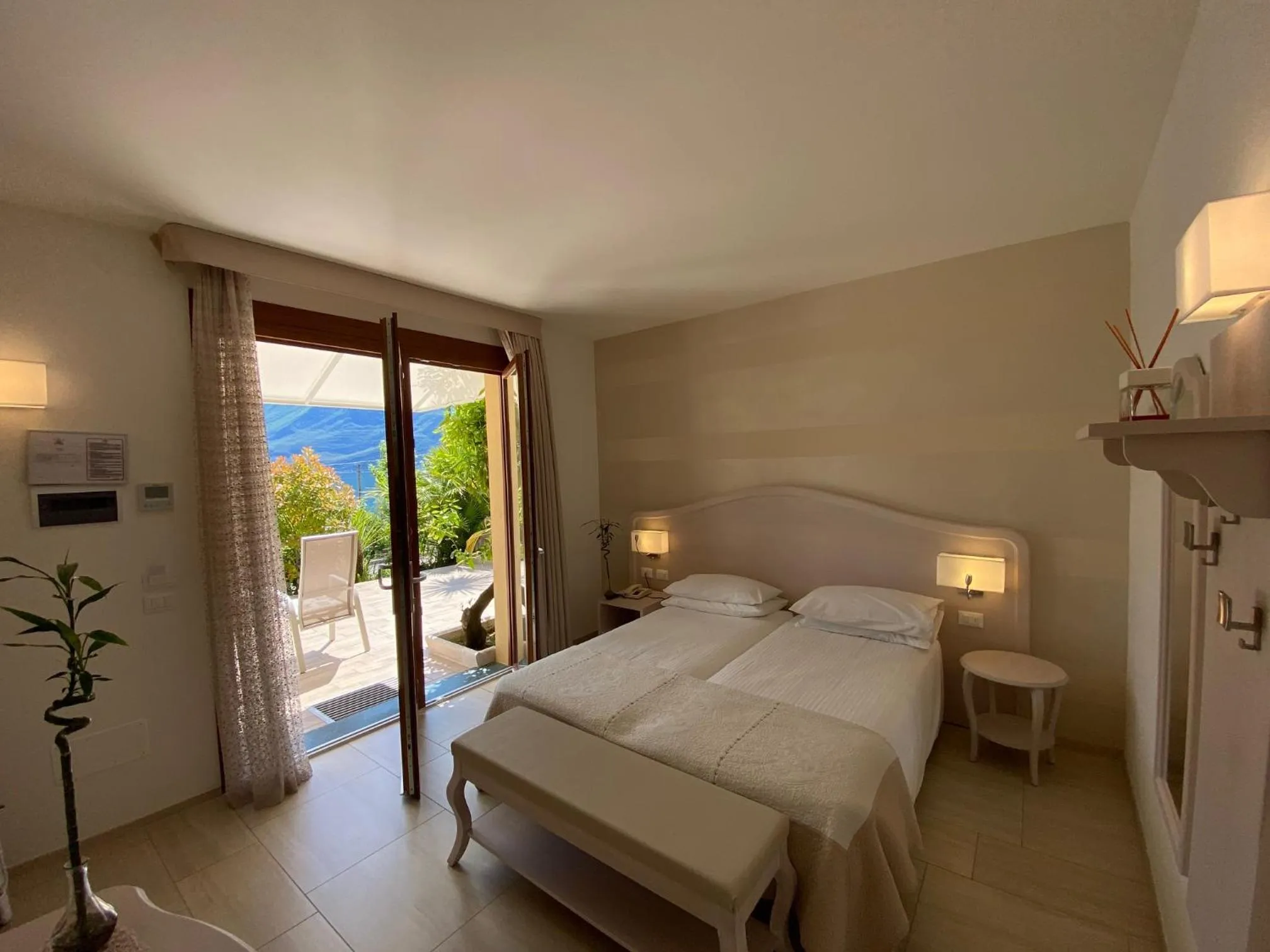 Photo of the whole room, Bed in Hotel Riviera Panoramic Green Resort