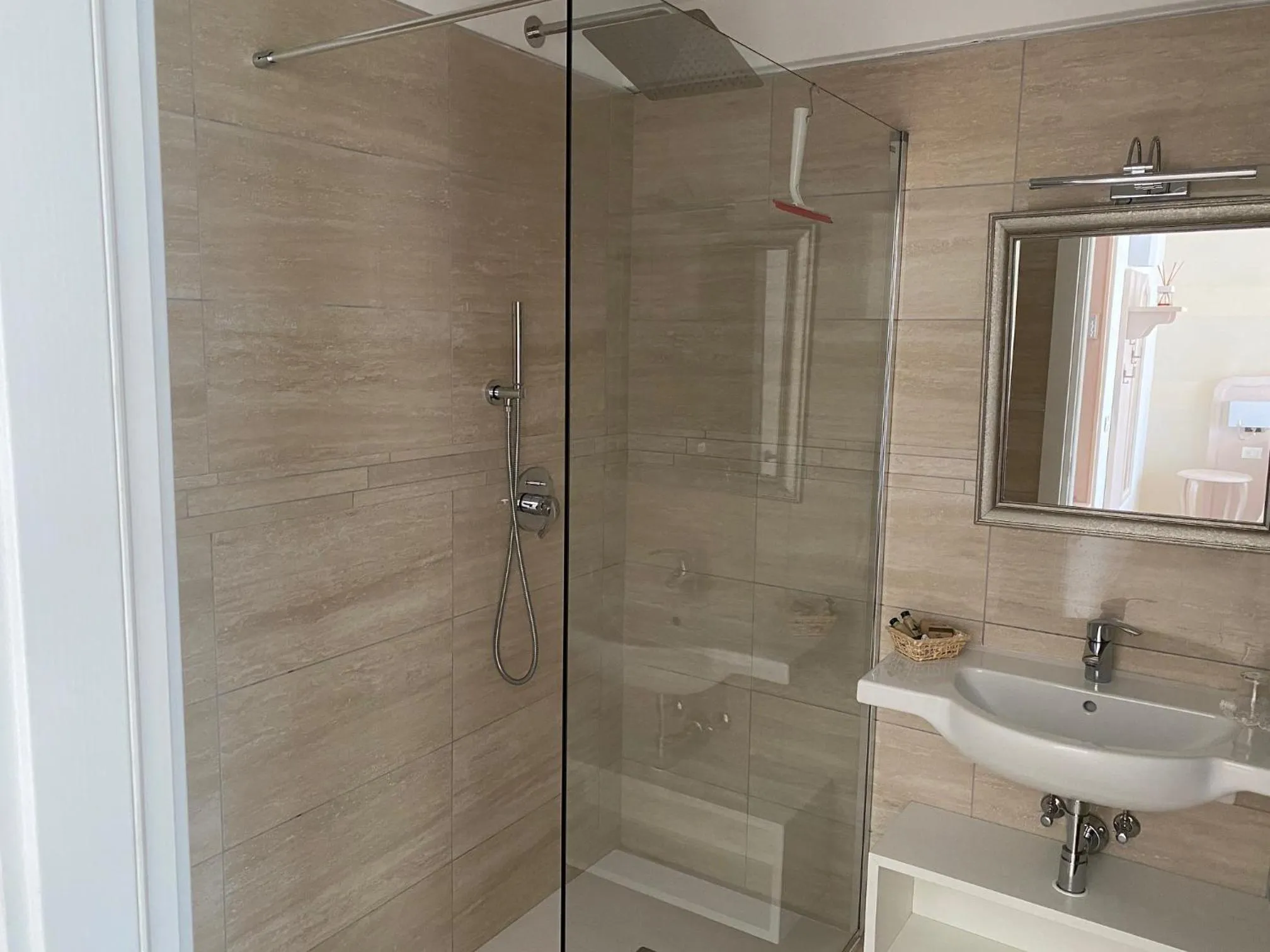 Bathroom in Hotel Riviera Panoramic Green Resort