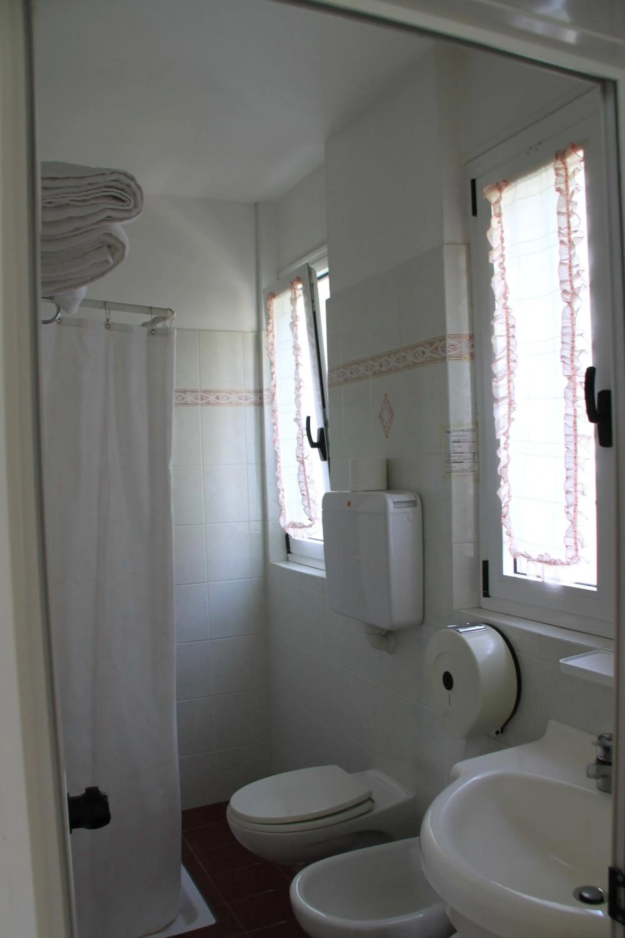 Shower in Hotel Riviera Panoramic Green Resort