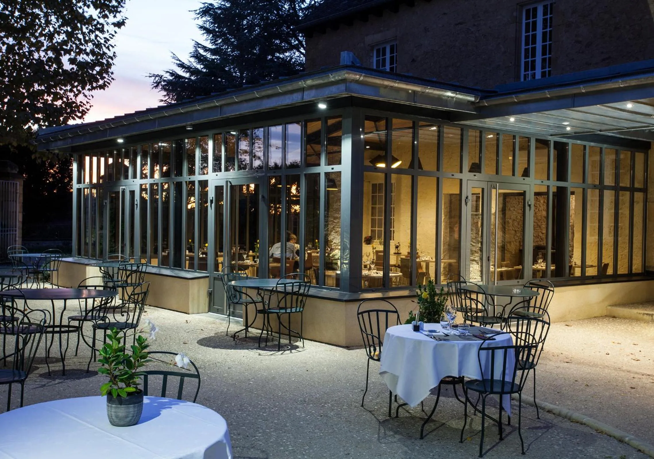 Restaurant/places to eat in Hôtel La Hoirie