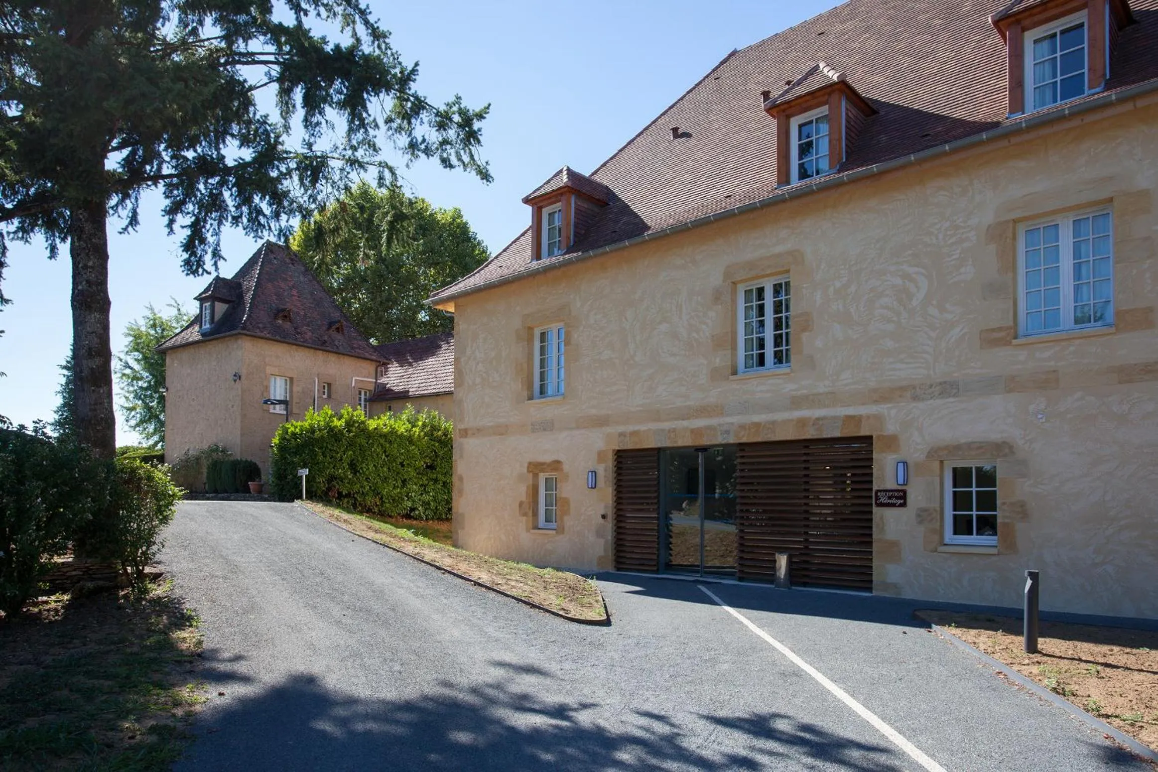 Property building in Hôtel La Hoirie