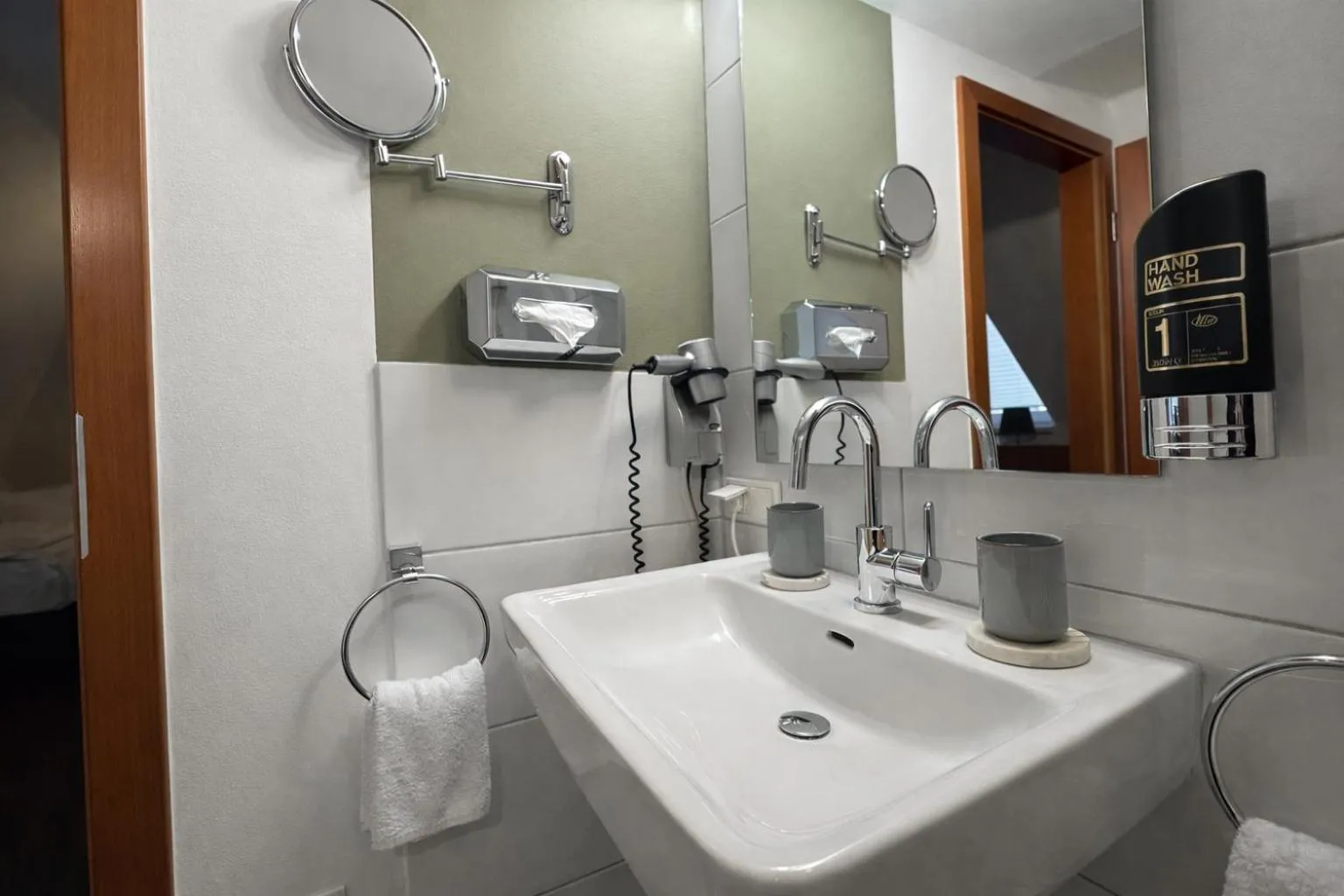 Bathroom in Hotel Bayrischer Hof