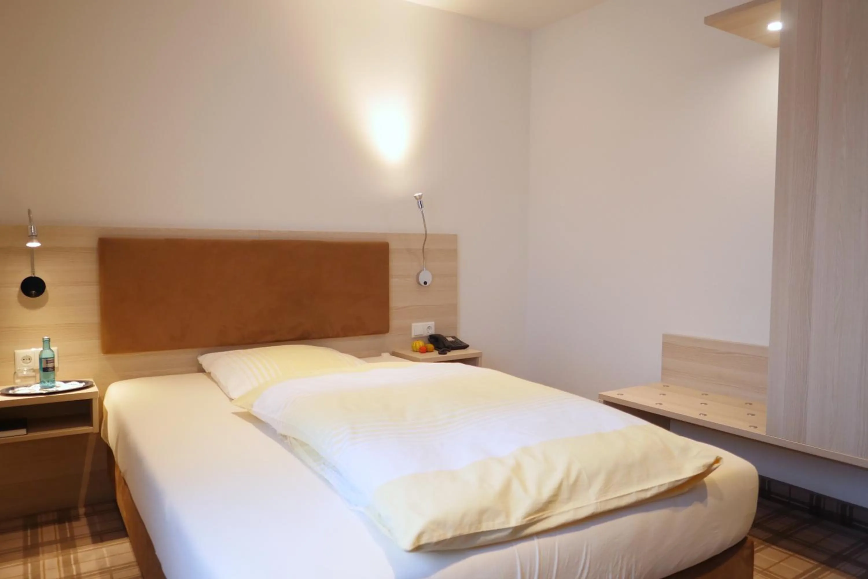 Bed in Gasthof Vossbur