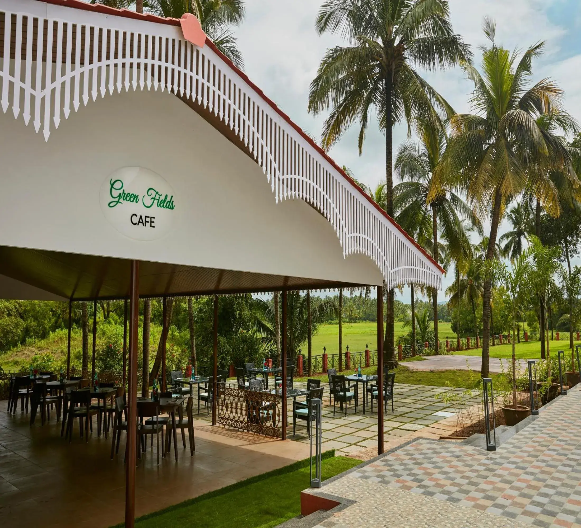 Restaurant/places to eat in Sea Queen Beach Resort & Spa Restaurant/places to eat in Sea Queen Beach Resort & Spa