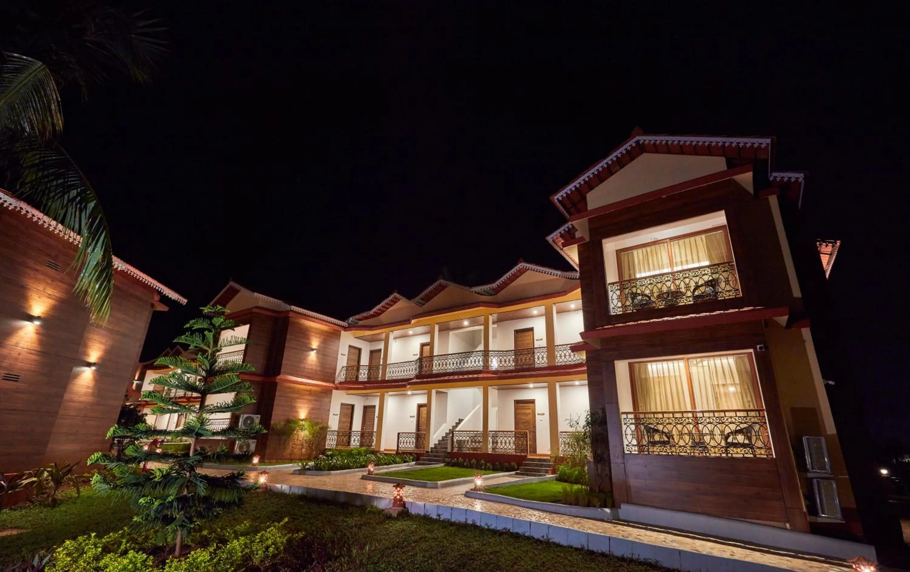 Night in Sea Queen Beach Resort & Spa