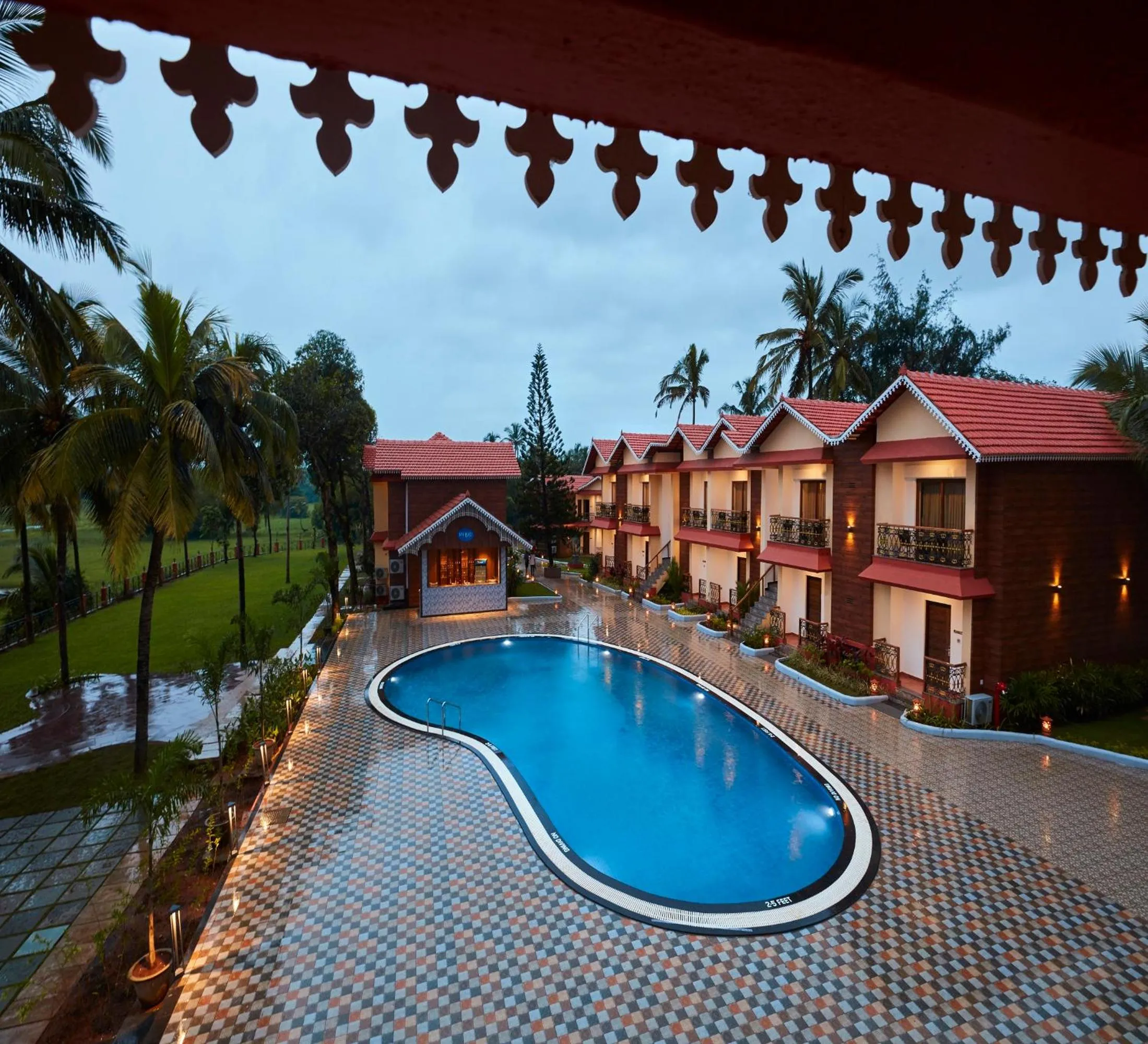 Swimming pool in Sea Queen Beach Resort & Spa