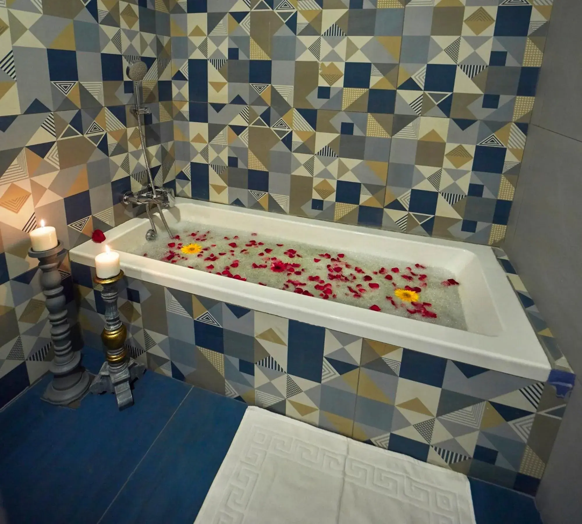 Bathroom in Sea Queen Beach Resort & Spa Bathroom in Sea Queen Beach Resort & Spa