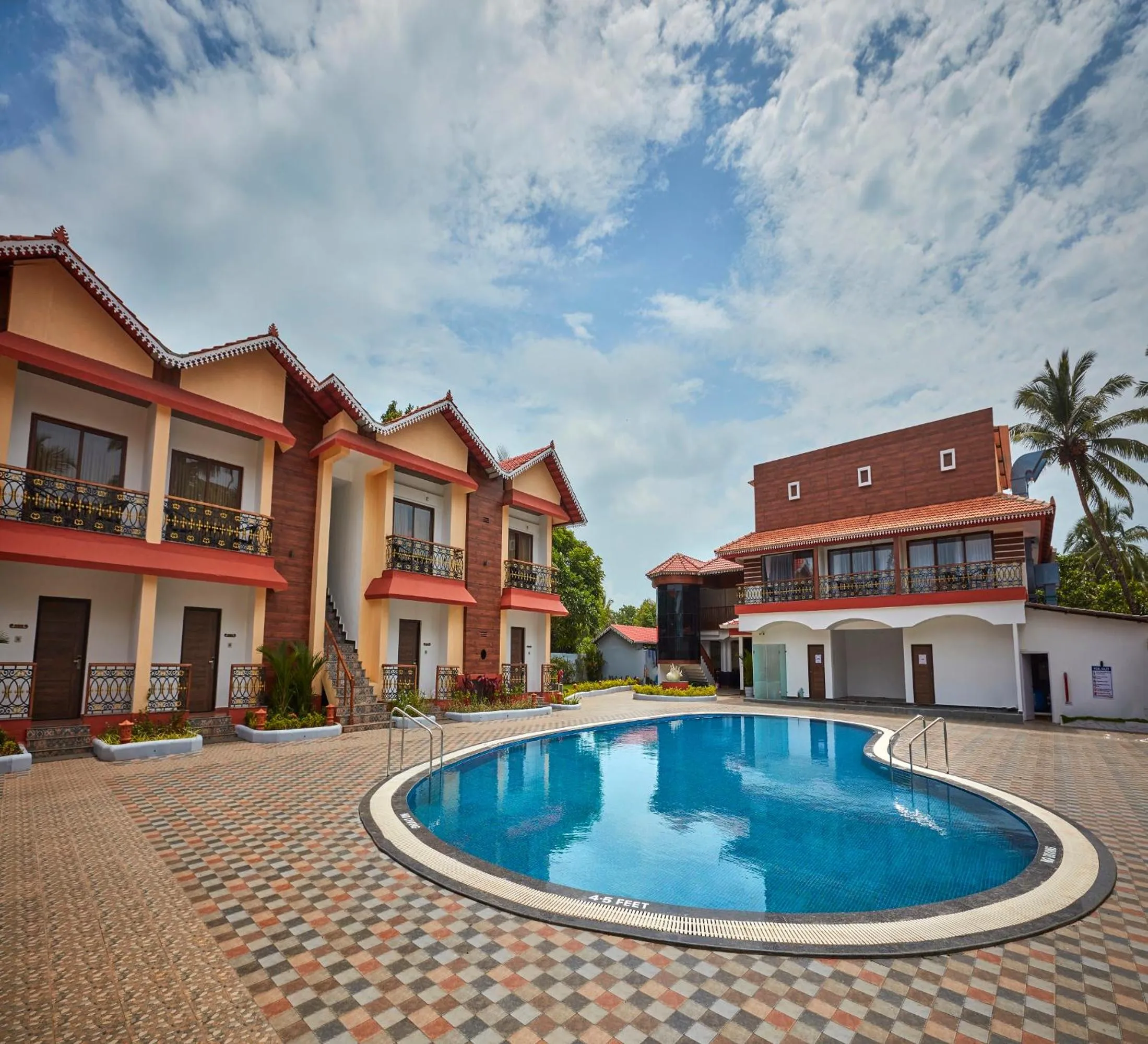 Swimming pool in Sea Queen Beach Resort & Spa