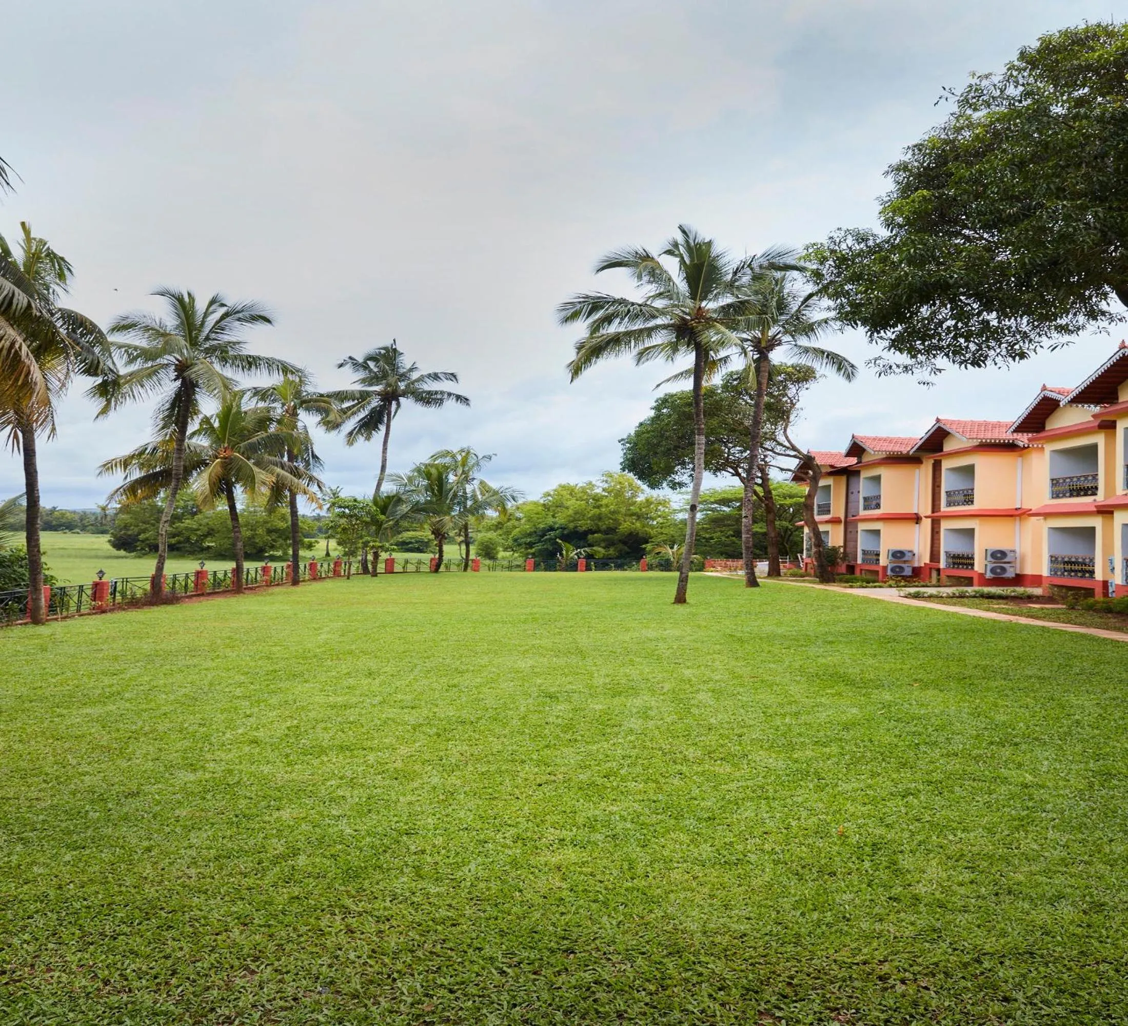 Garden in Sea Queen Beach Resort & Spa