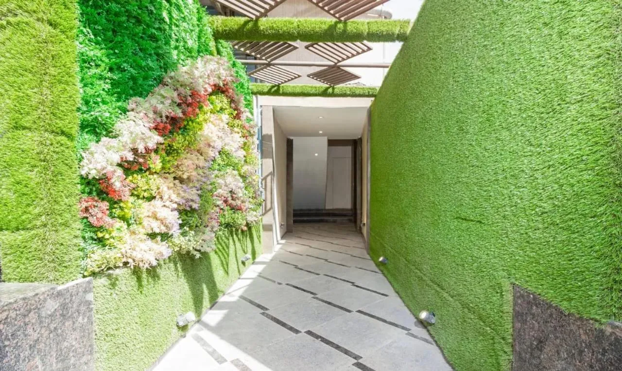 Garden in Hotel Oyster Suite Andheri West