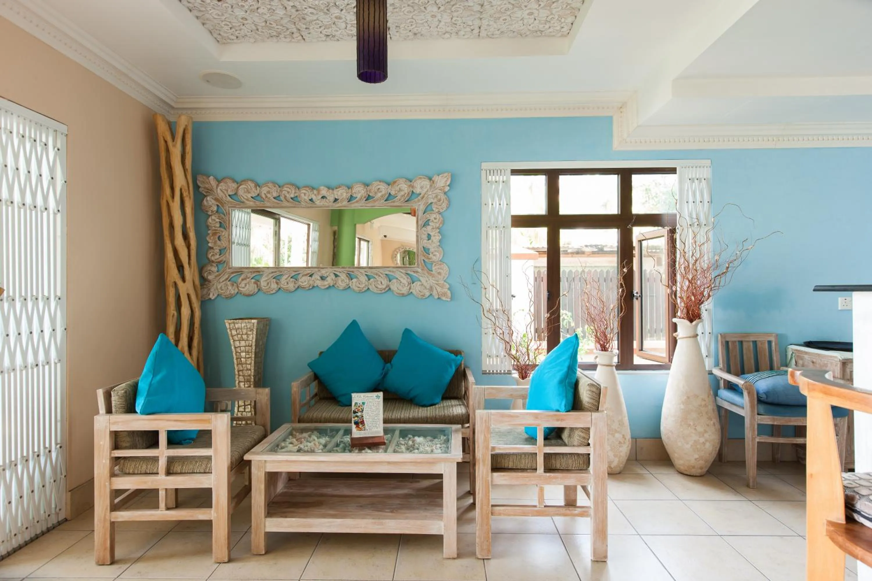 Seating area in Le Relax Beach House