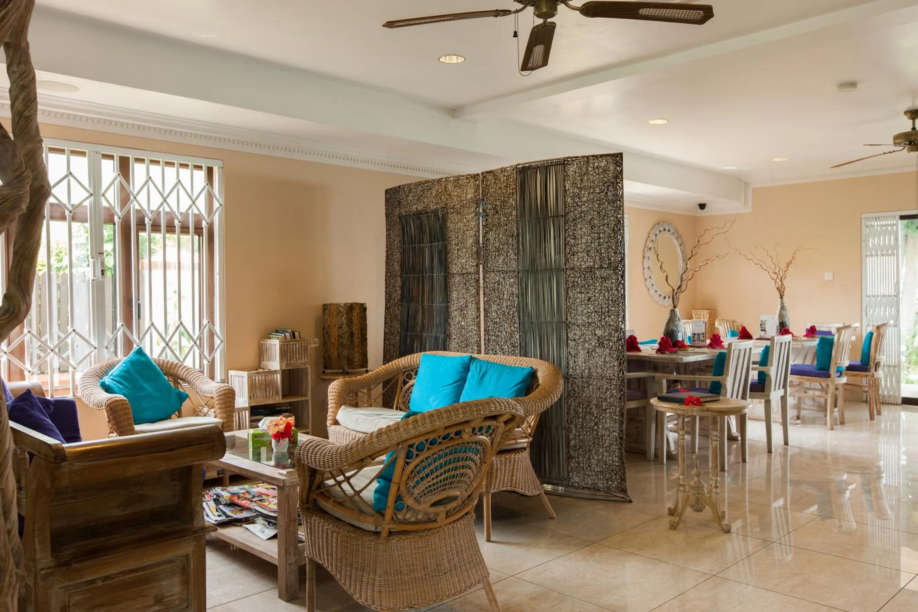 Seating area in Le Relax Beach House