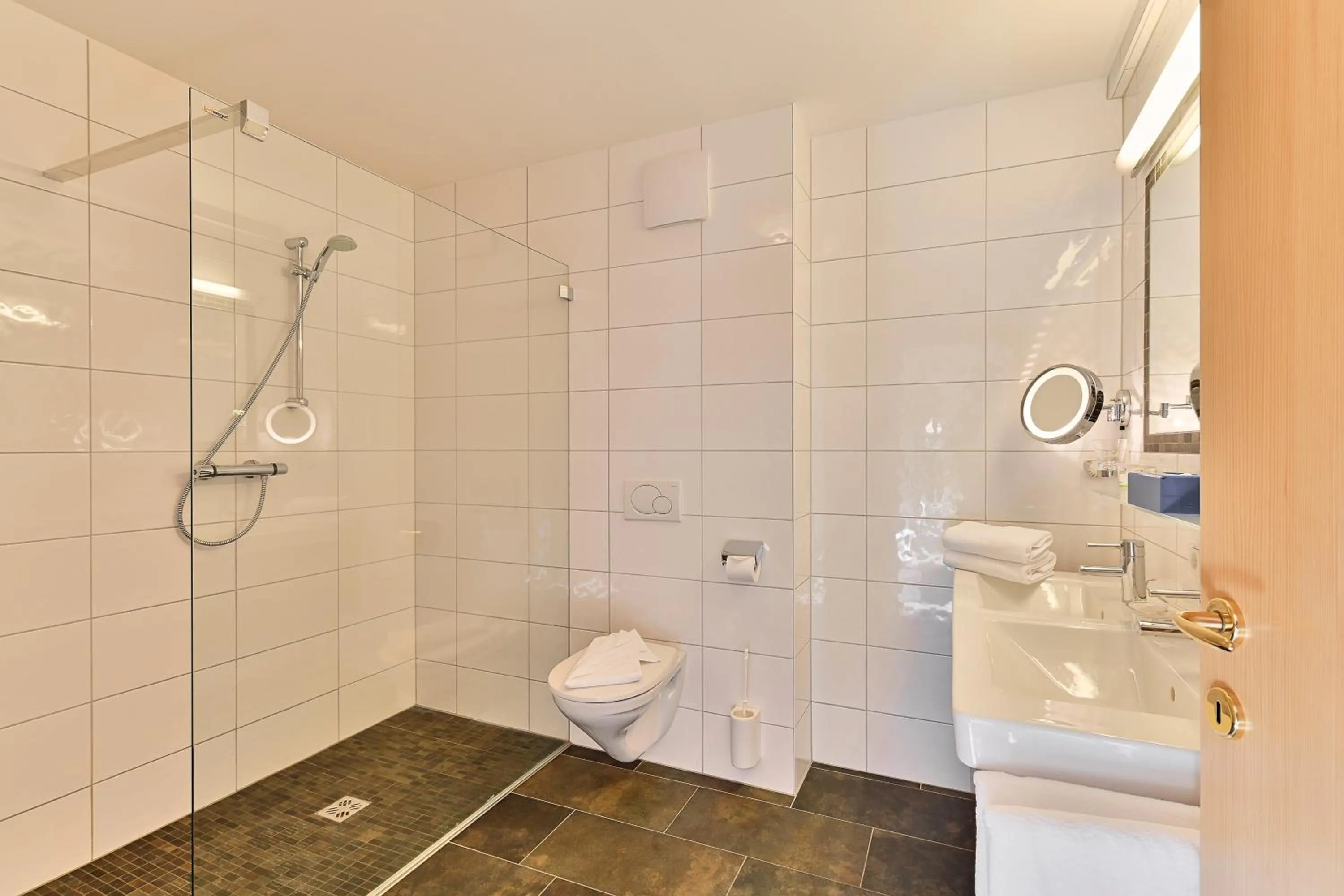 Shower in AlpinLodges Kühtai