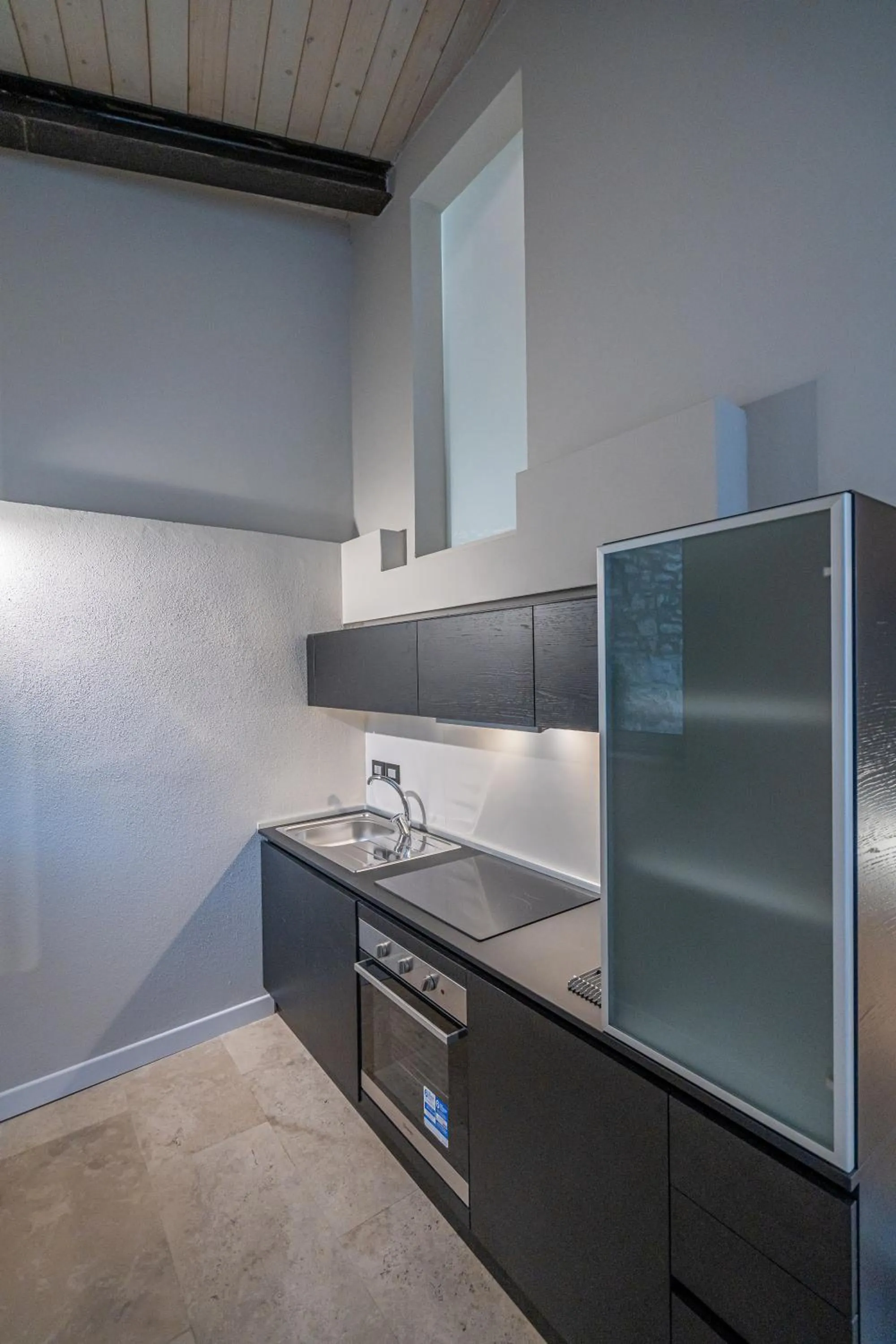 Kitchen or kitchenette in Anfihouse B&B and Apartments