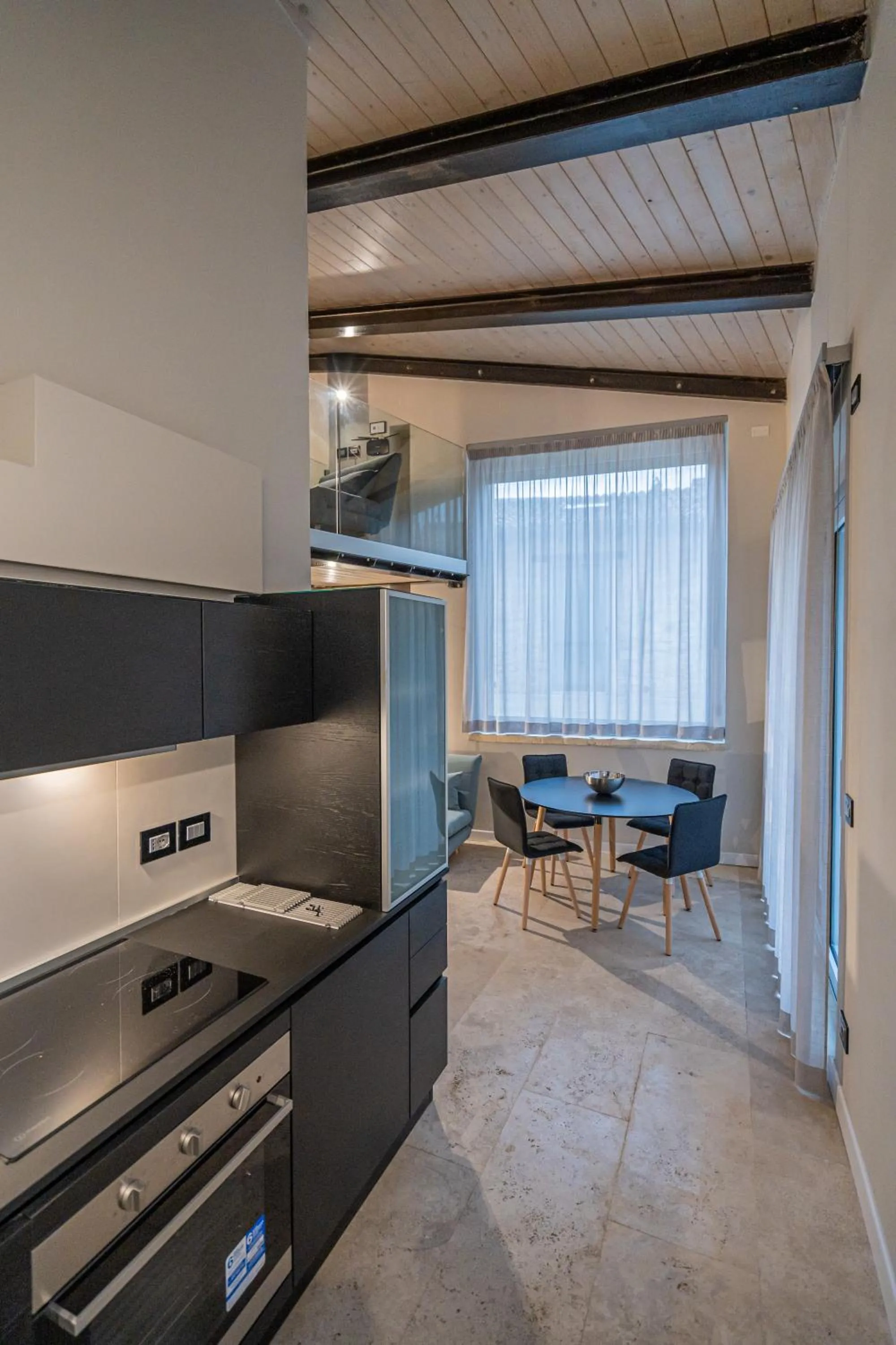 Kitchen or kitchenette in Anfihouse B&B and Apartments