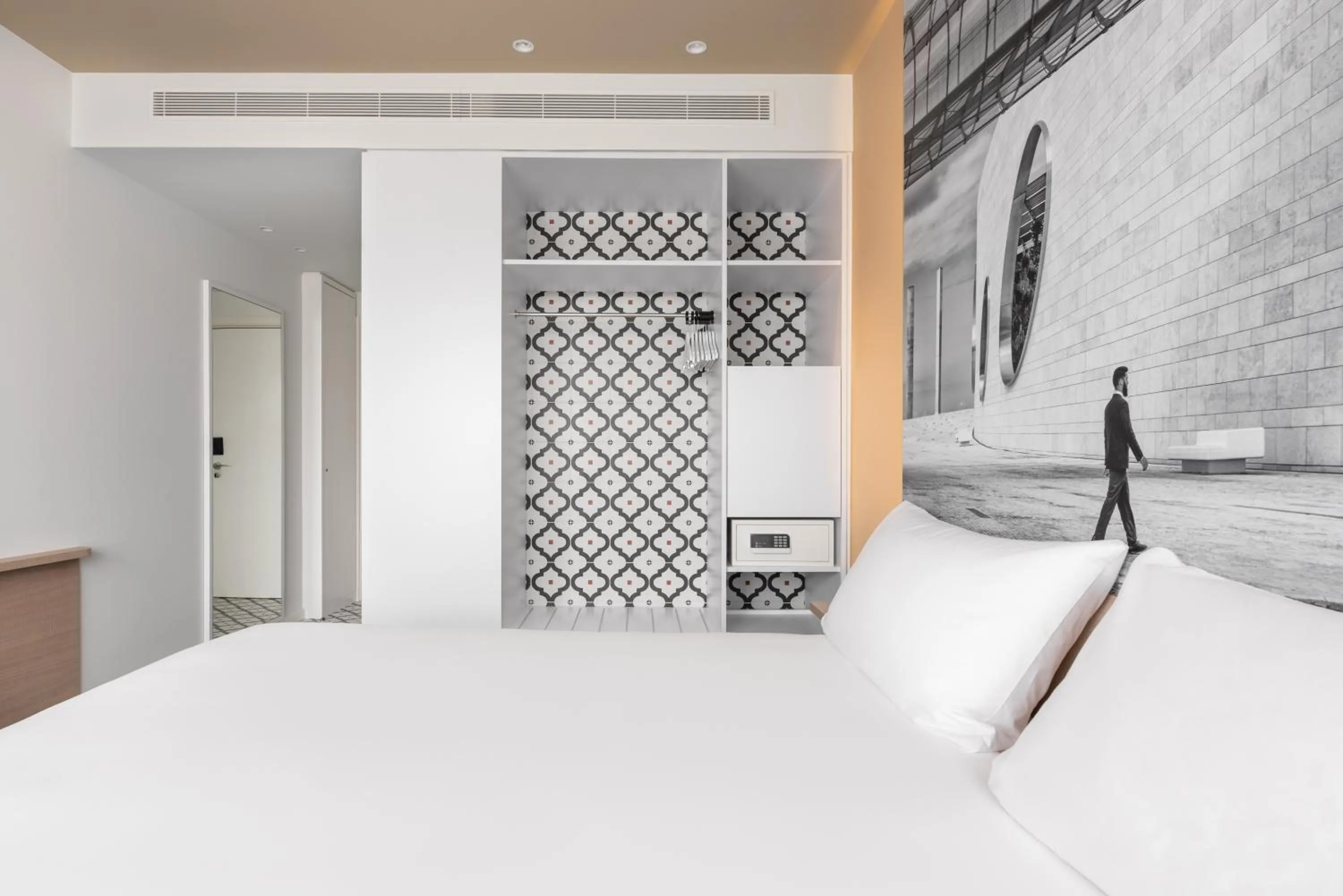 Bedroom, Bed in Ikonik Lisboa