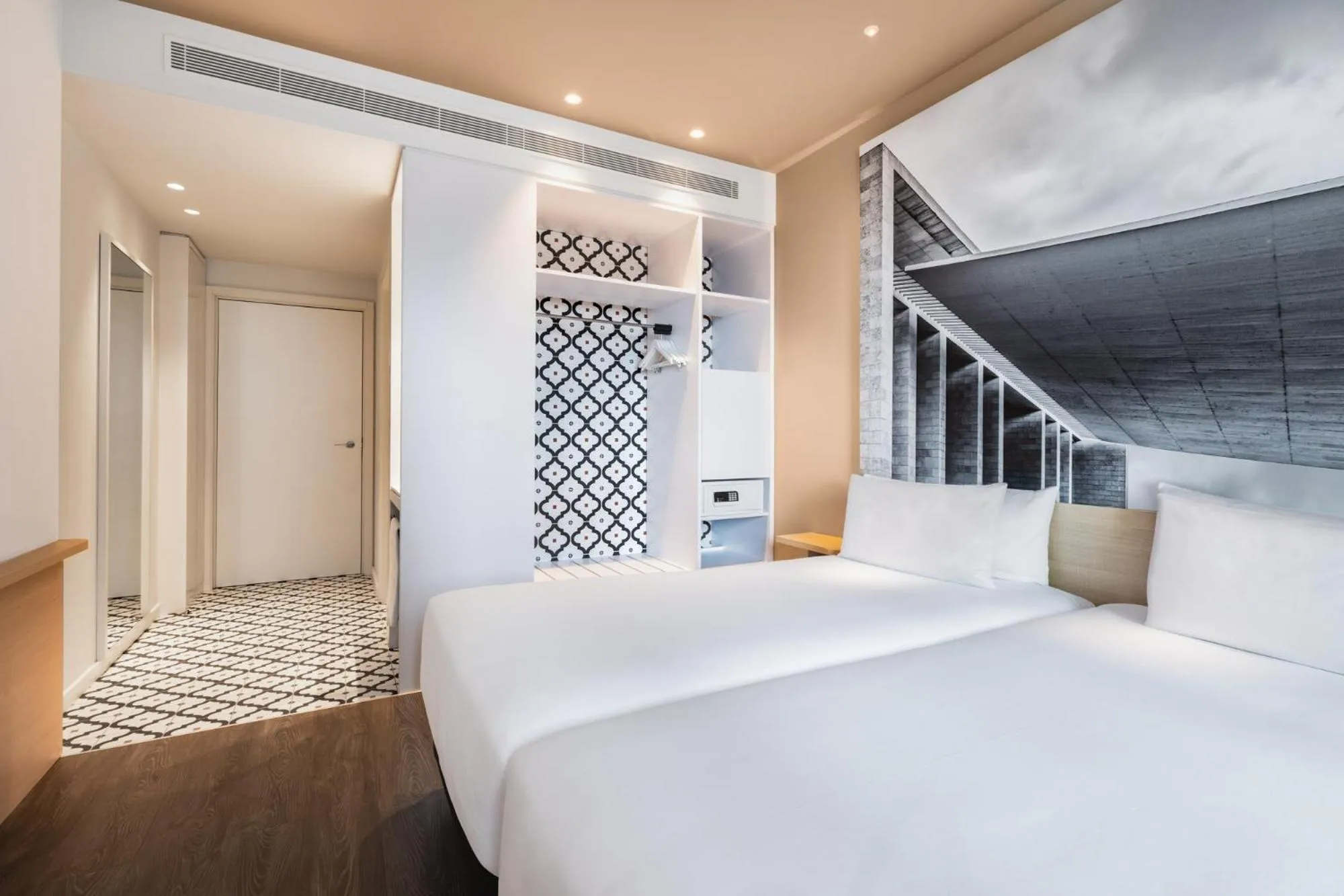 Bed in Ikonik Lisboa