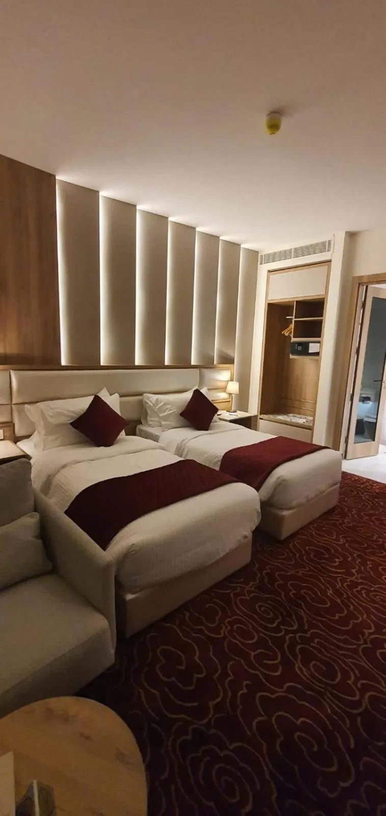 Bed in Lilac Hotel - Amman