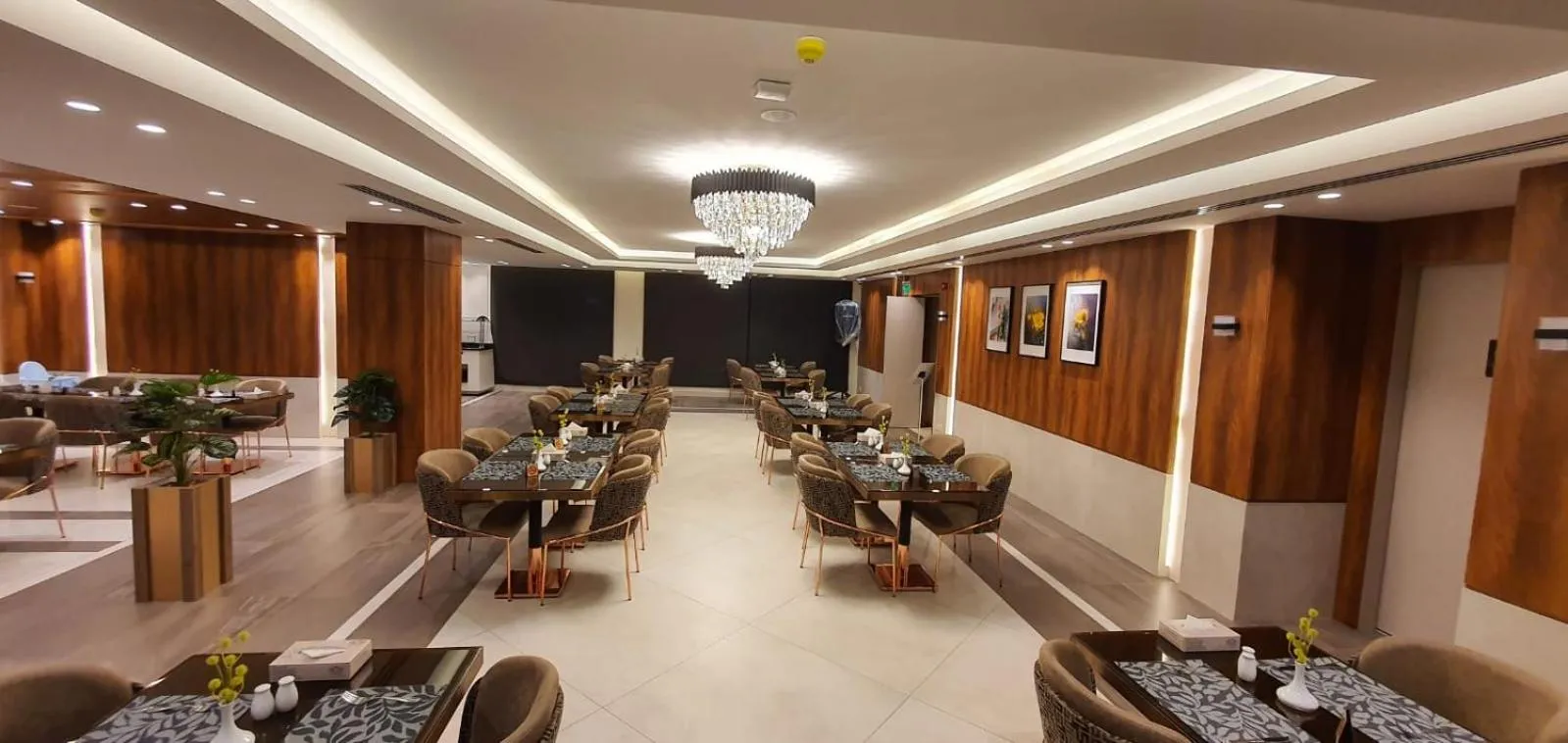 Restaurant/places to eat in Lilac Hotel - Amman