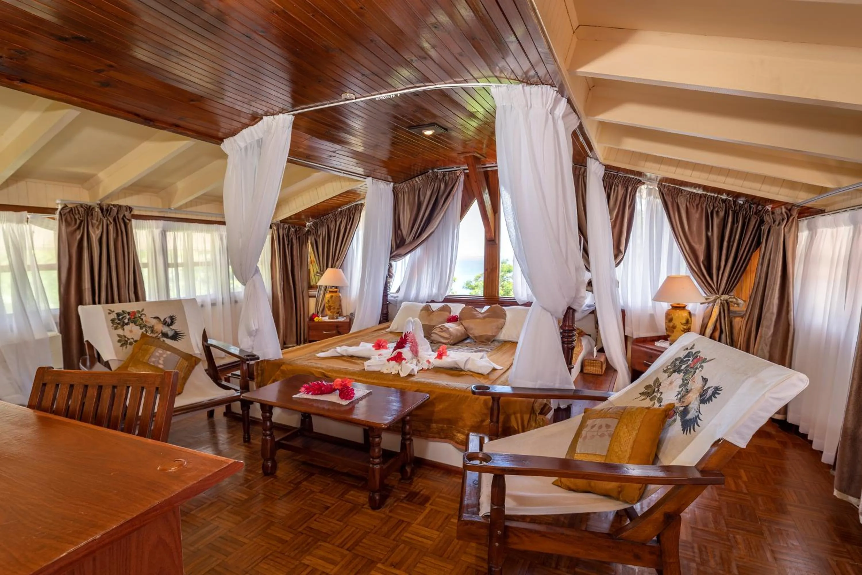 Bed in Carana Hilltop Villa Seychelles