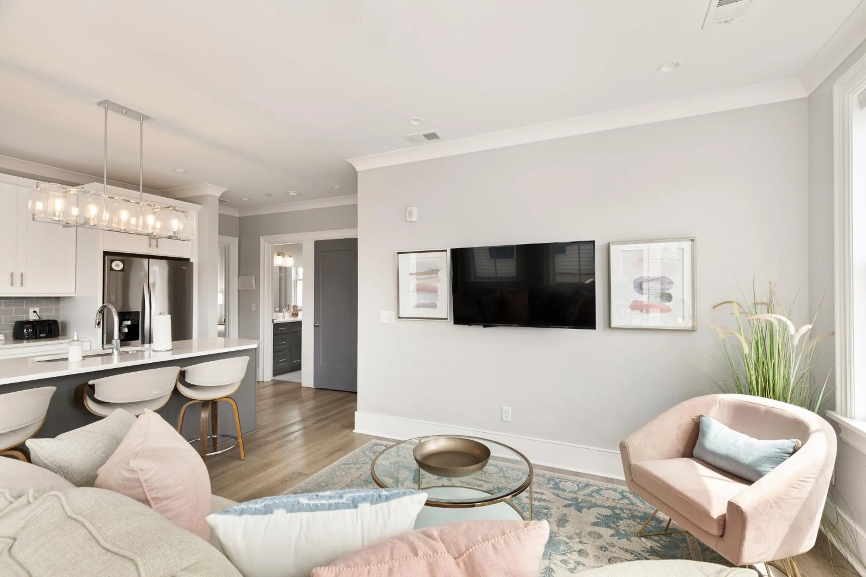 The Ashley Suite at 122 Spring