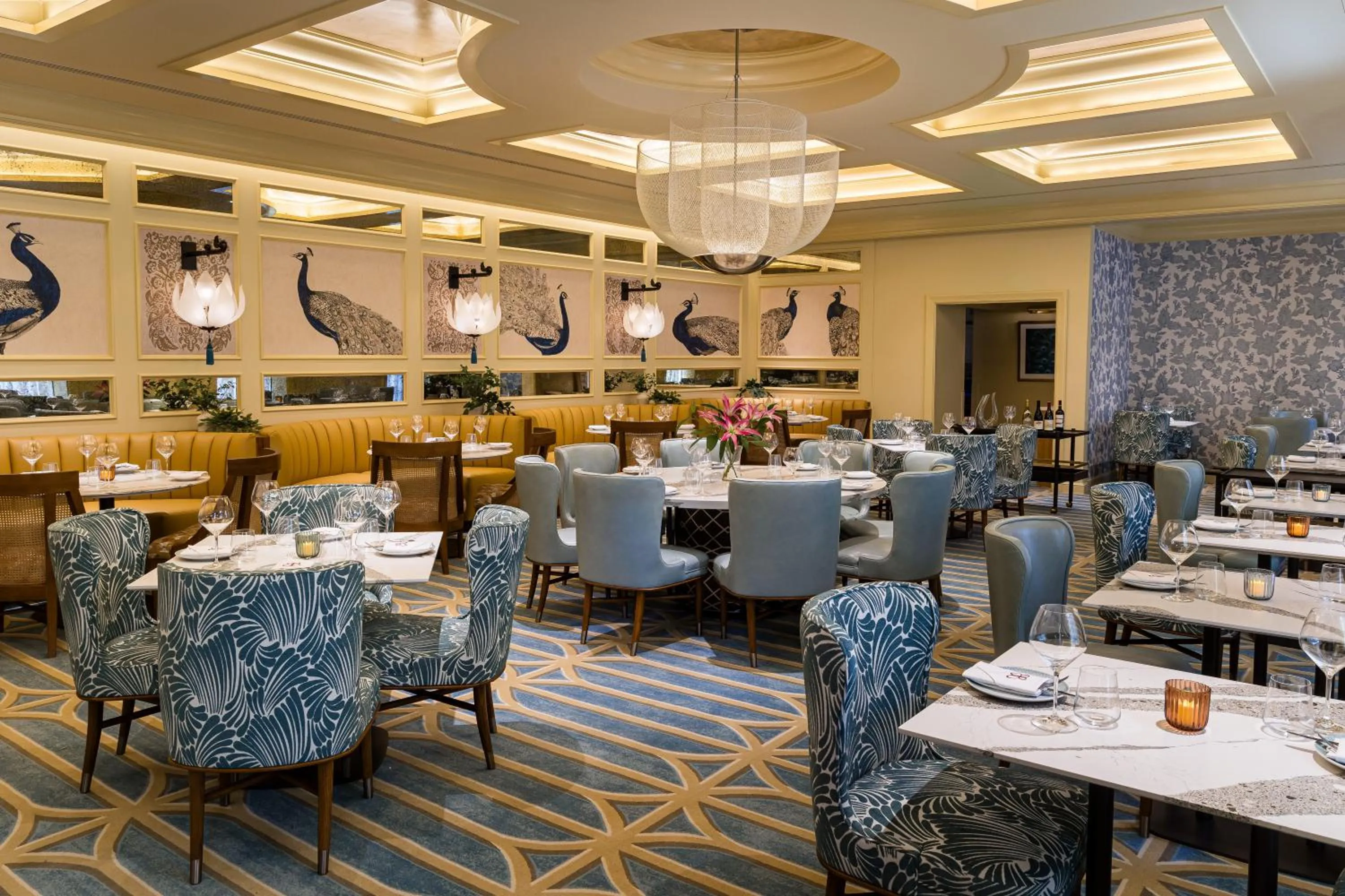 Restaurant/places to eat in Taj Campton Place